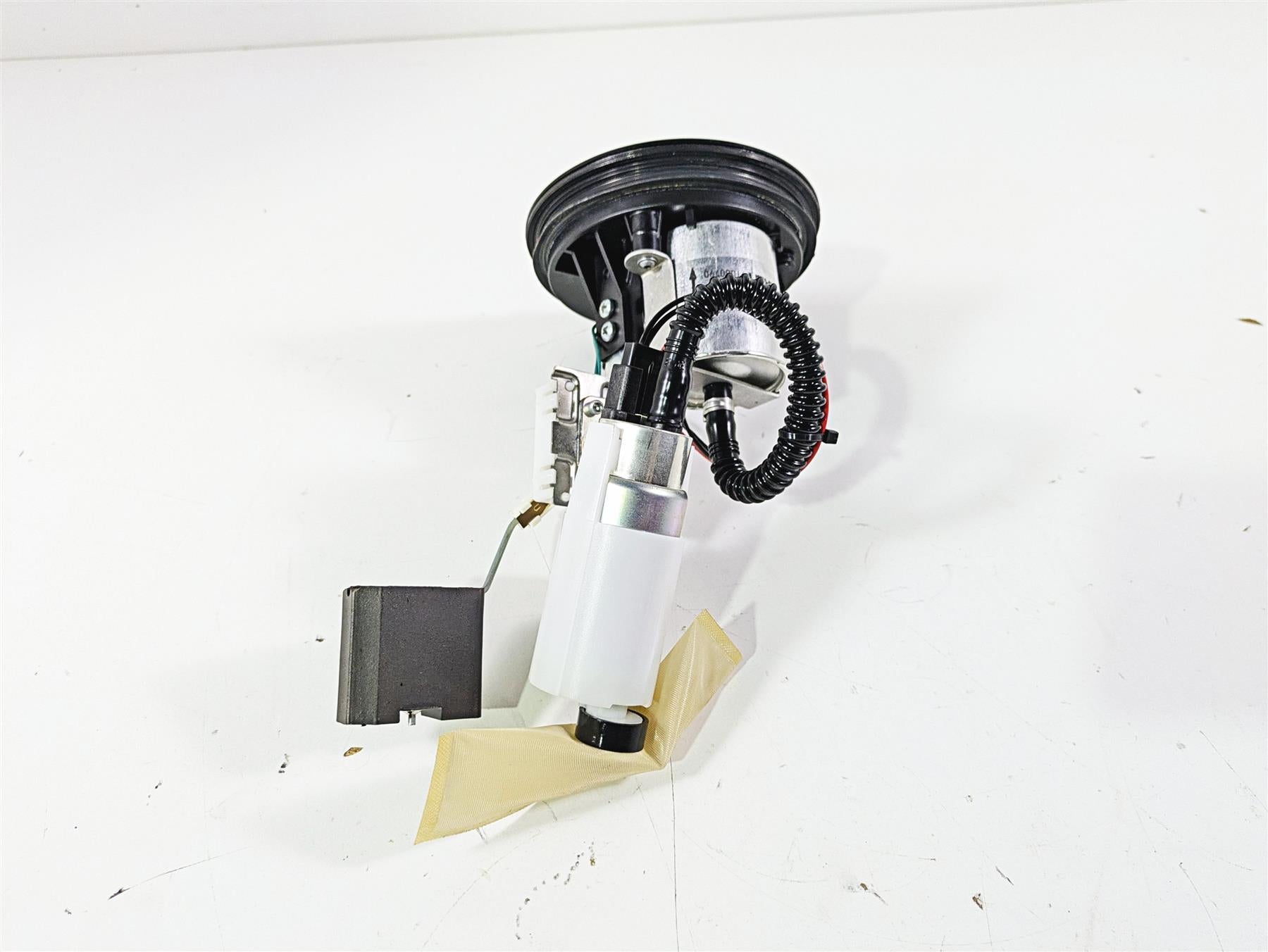 2017 BMW F800GS Adv K75 Fuel Gas Petrol Pump & Level Sensor 16148555171 {{ shop.shopifyCountryName }} - Mototech271