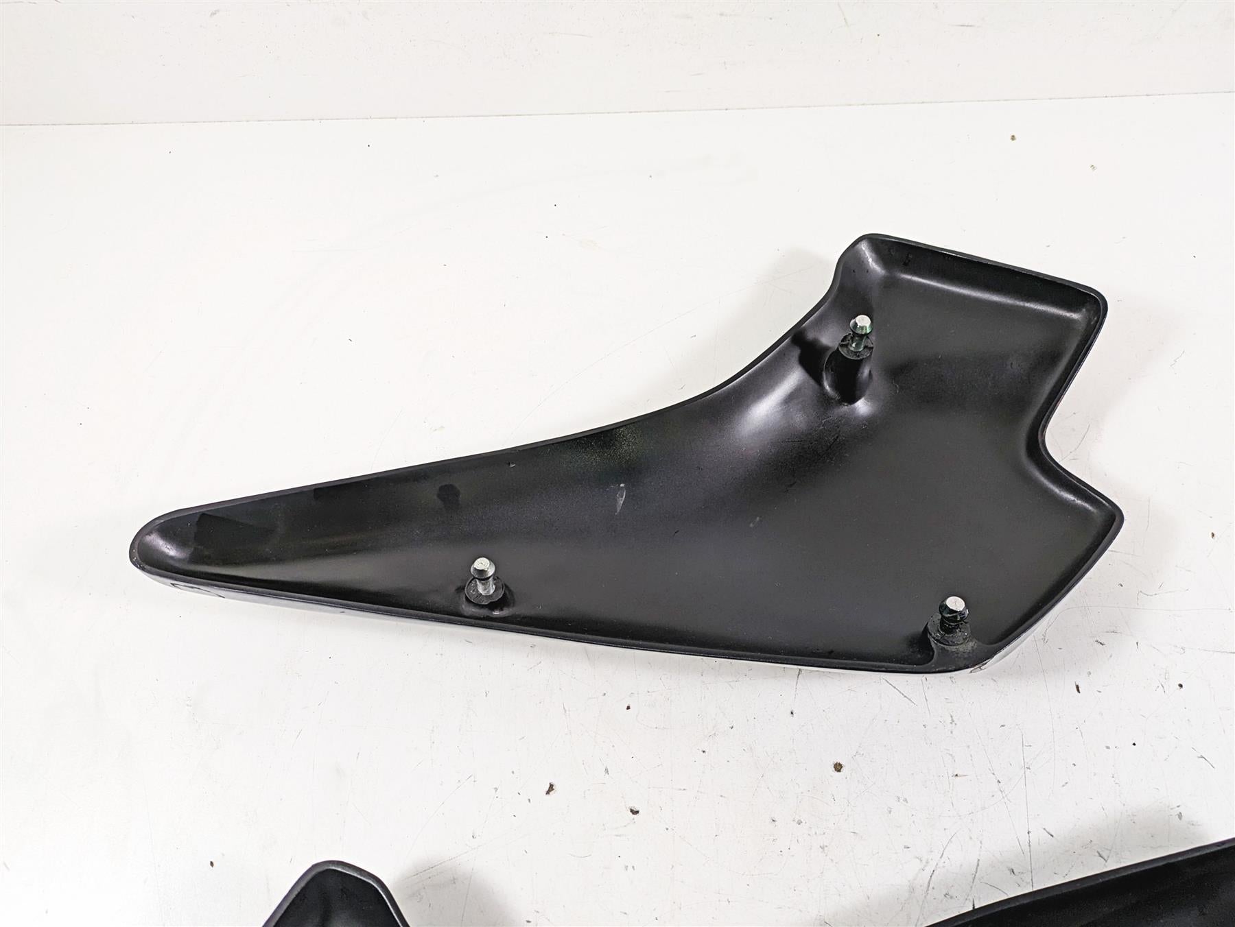 2015 Harley Touring FLHXS Street Glide 3" Seat Drop Side Cover Set {{ shop.shopifyCountryName }} - Mototech271