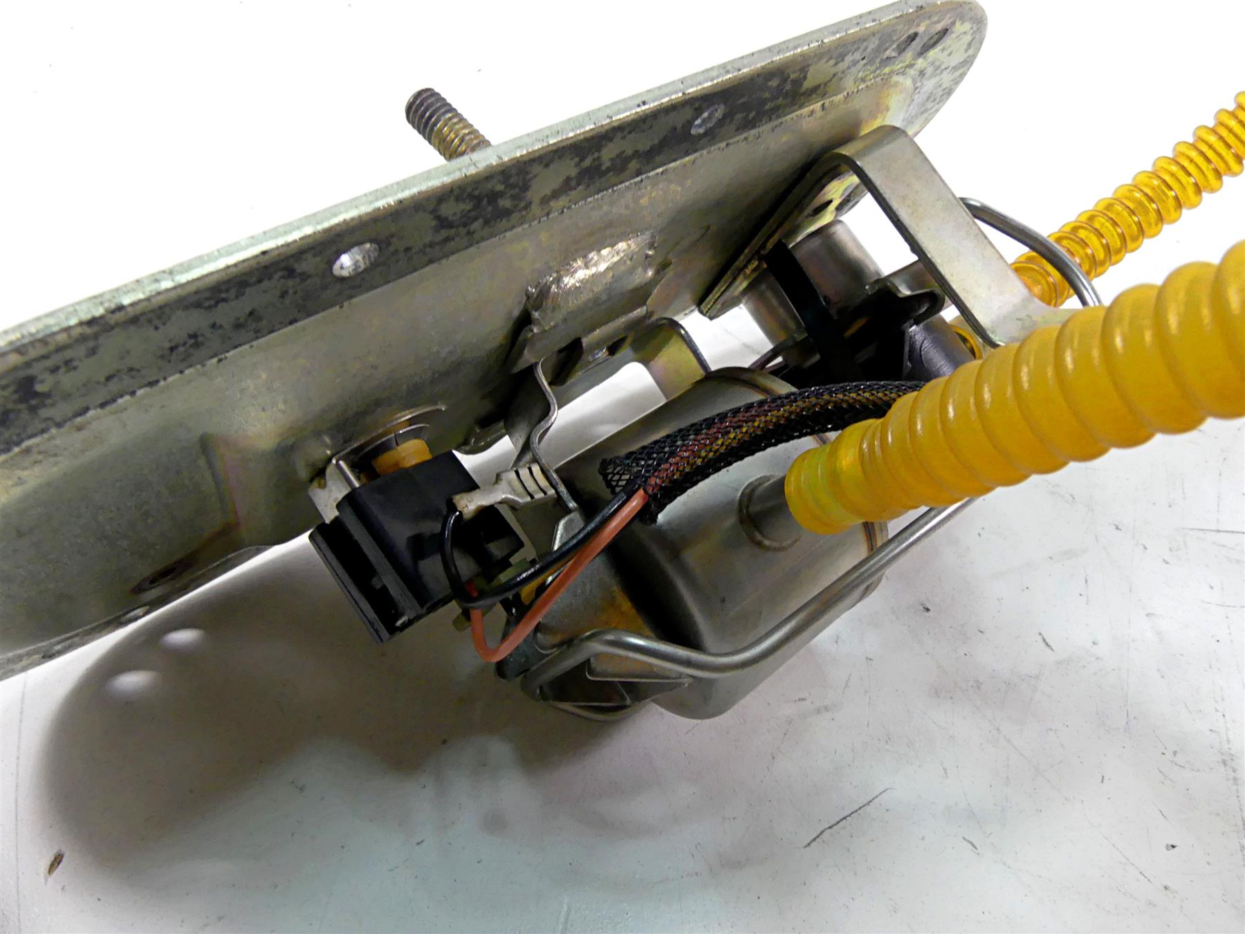 2007 Harley Touring FLHRC Road King Fuel Gas Petrol Pump 75127-06 {{ shop.shopifyCountryName }} - Mototech271