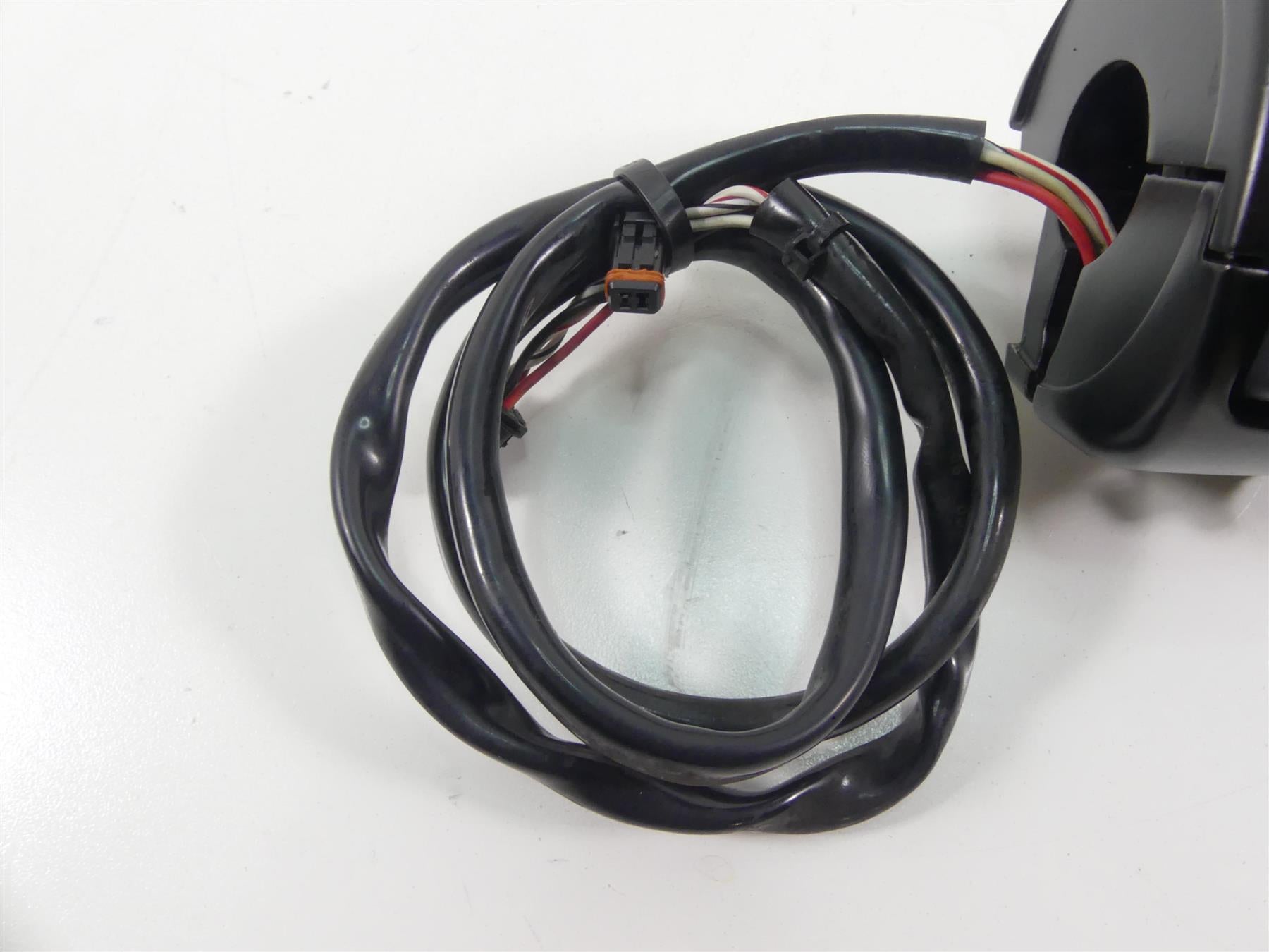 2018 Harley Sportster XL1200 Custom Right Hand Control Switch 71500297 {{ shop.shopifyCountryName }} - Mototech271
