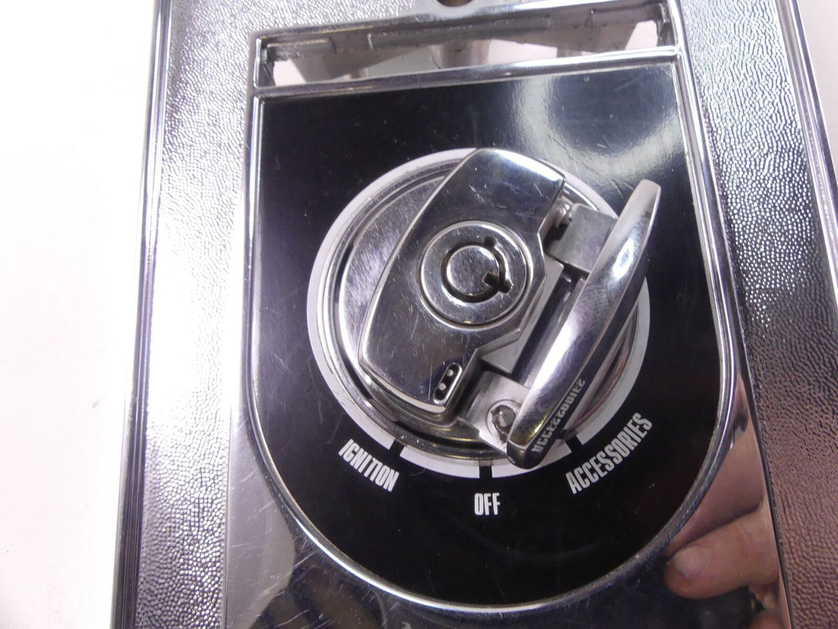 2006 Harley FLSTCI Softail Heritage Chrome Fuel Tank Dash Cover Fairing 71273-00 {{ shop.shopifyCountryName }} - Mototech271