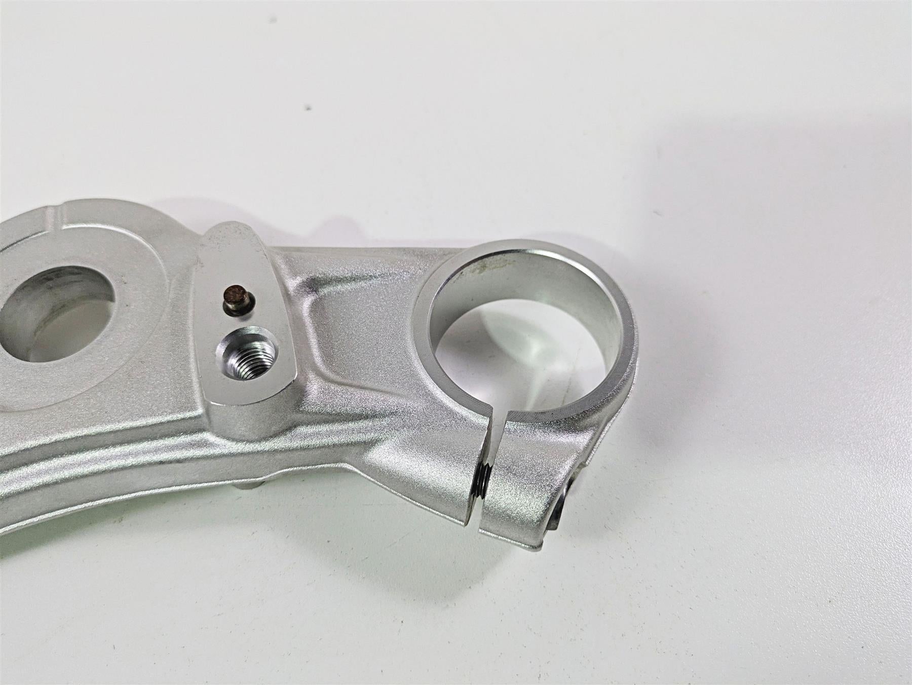 2022 BMW RnineT Pure K22 Upper Triple Tree Steering Clamp 31428558473 {{ shop.shopifyCountryName }} - Mototech271