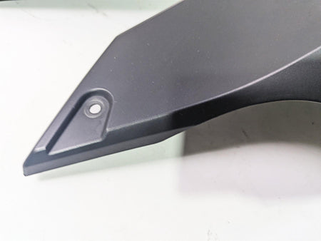 2010 BMW R1200GS K25 Tank Right Side Cover & Emblem 46637700876 46637700874 {{ shop.shopifyCountryName }} - Mototech271