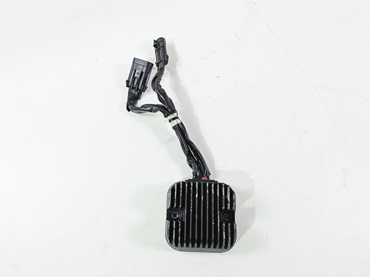 2017 Indian Chieftain Limited Rectifier Voltage Regulator 4014300 {{ shop.shopifyCountryName }} - Mototech271