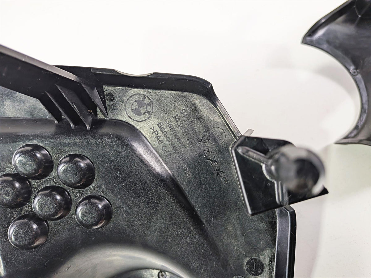 2023 BMW R nineT Scrambler K23 Between Leg Infill Fairing Set 46639444065 {{ shop.shopifyCountryName }} - Mototech271