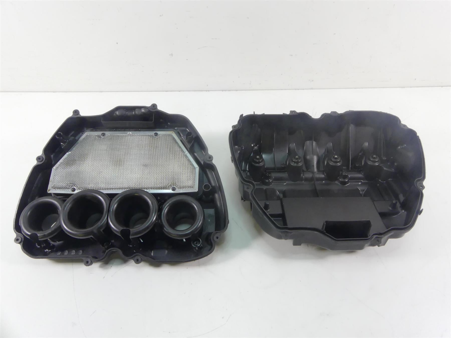 2018 Honda CBR1000 RR SC77 Air Box Cleaner Breather Filter 17220-MKF-D40 {{ shop.shopifyCountryName }} - Mototech271