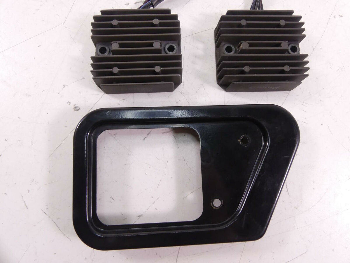 2001 Kawasaki VN1500 Vulcan C Rectifier Voltage Regulator Set + Covers 21066-110 {{ shop.shopifyCountryName }} - Mototech271