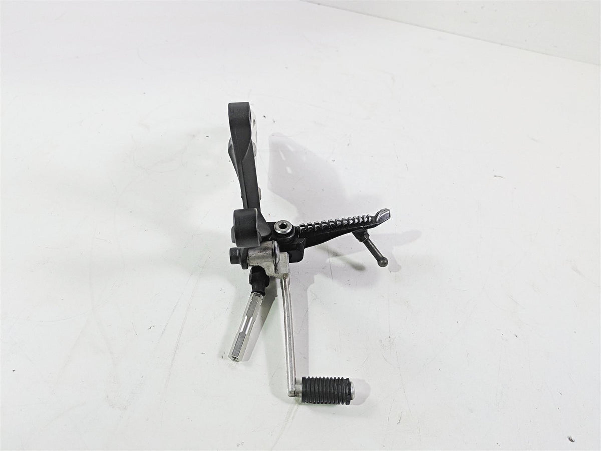2020 Kawasaki ZX6R ZX636 Ninja Left Footpeg Foot Peg Shifter Set 35063-0160-18R {{ shop.shopifyCountryName }} - Mototech271