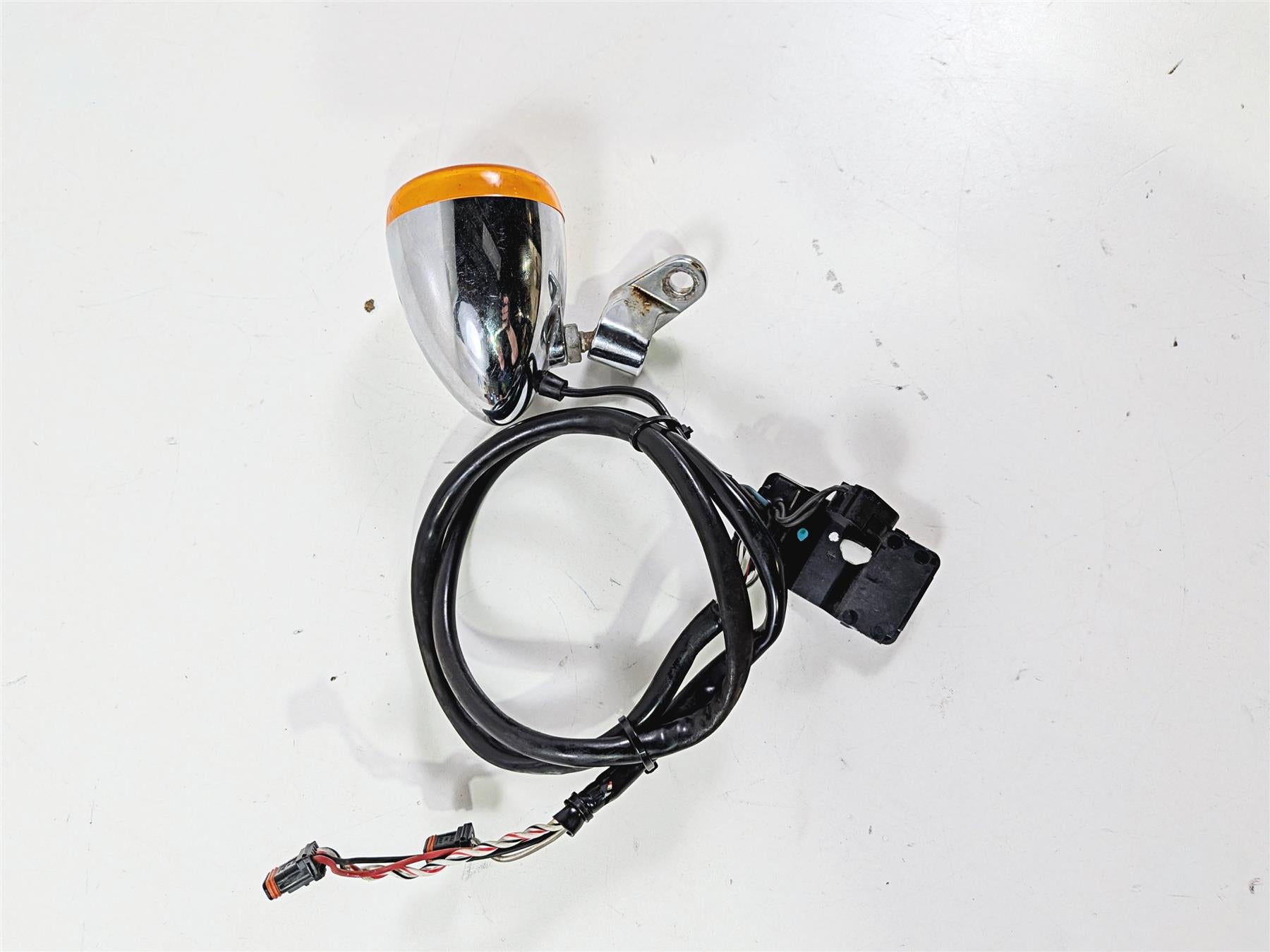 2012 Harley Softail FLSTF Fat Boy Right Front Blinker Control Panel 72944-12 {{ shop.shopifyCountryName }} - Mototech271