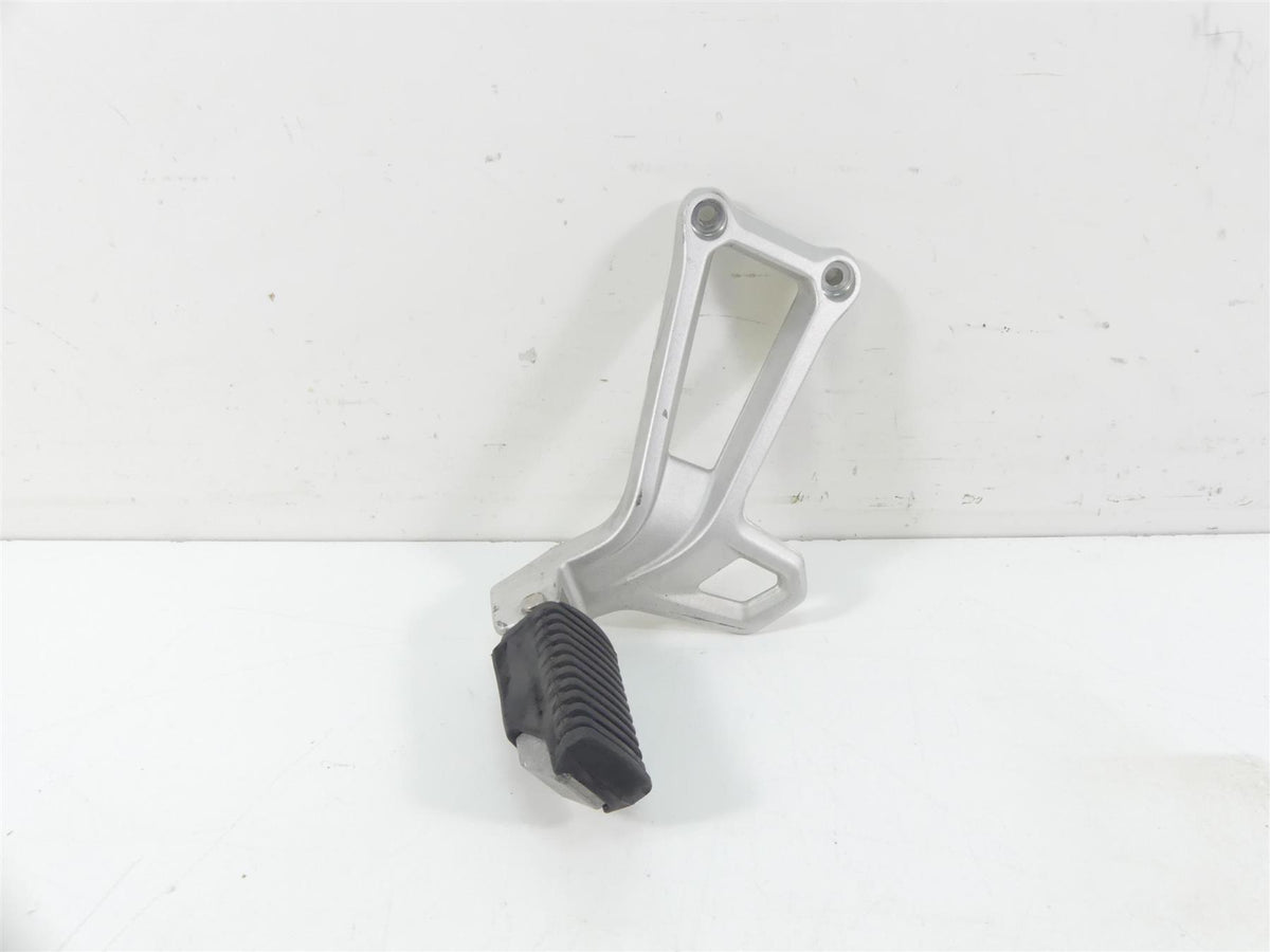 2020 BMW F850 GS K81 Rallye Right Rear Passenger Footpeg Foot Peg 46718564827 {{ shop.shopifyCountryName }} - Mototech271