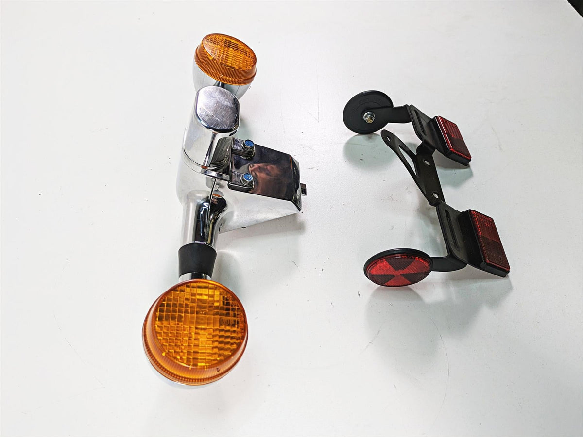 2006 Honda VT1100 C2 Shadow Rear Turn Signal Blinker Set 33650-MBA-613 {{ shop.shopifyCountryName }} - Mototech271