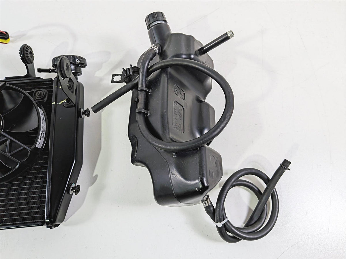 2016 Ducati Hypermotard 939 SP Radiator Fans Reservoir Hoses Set 54840981D-Mototech271