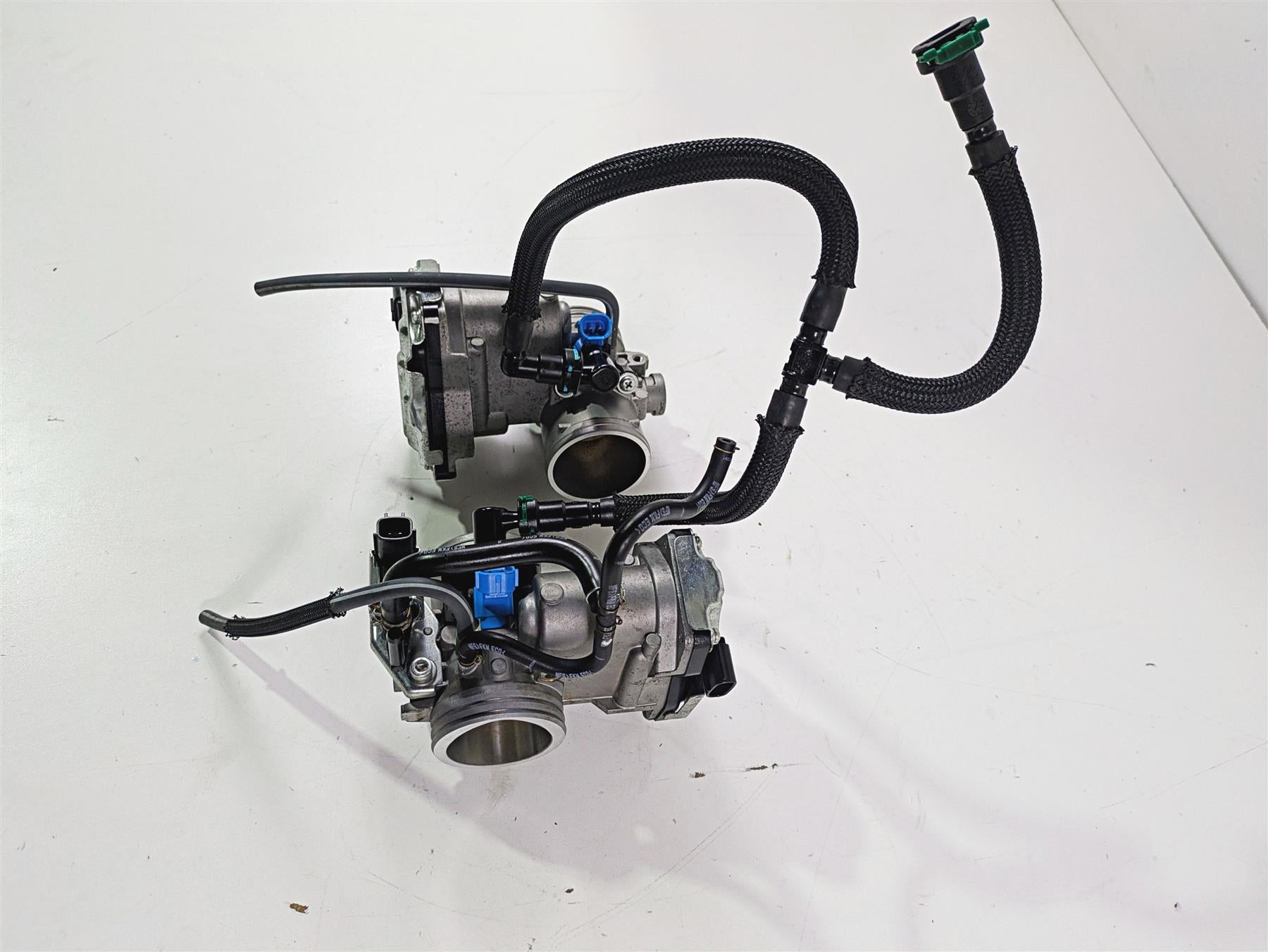2020 Suzuki V-Strom 1050 XT Mikuni Throttle Body & Injector Set 13400-06L00 {{ shop.shopifyCountryName }} - Mototech271