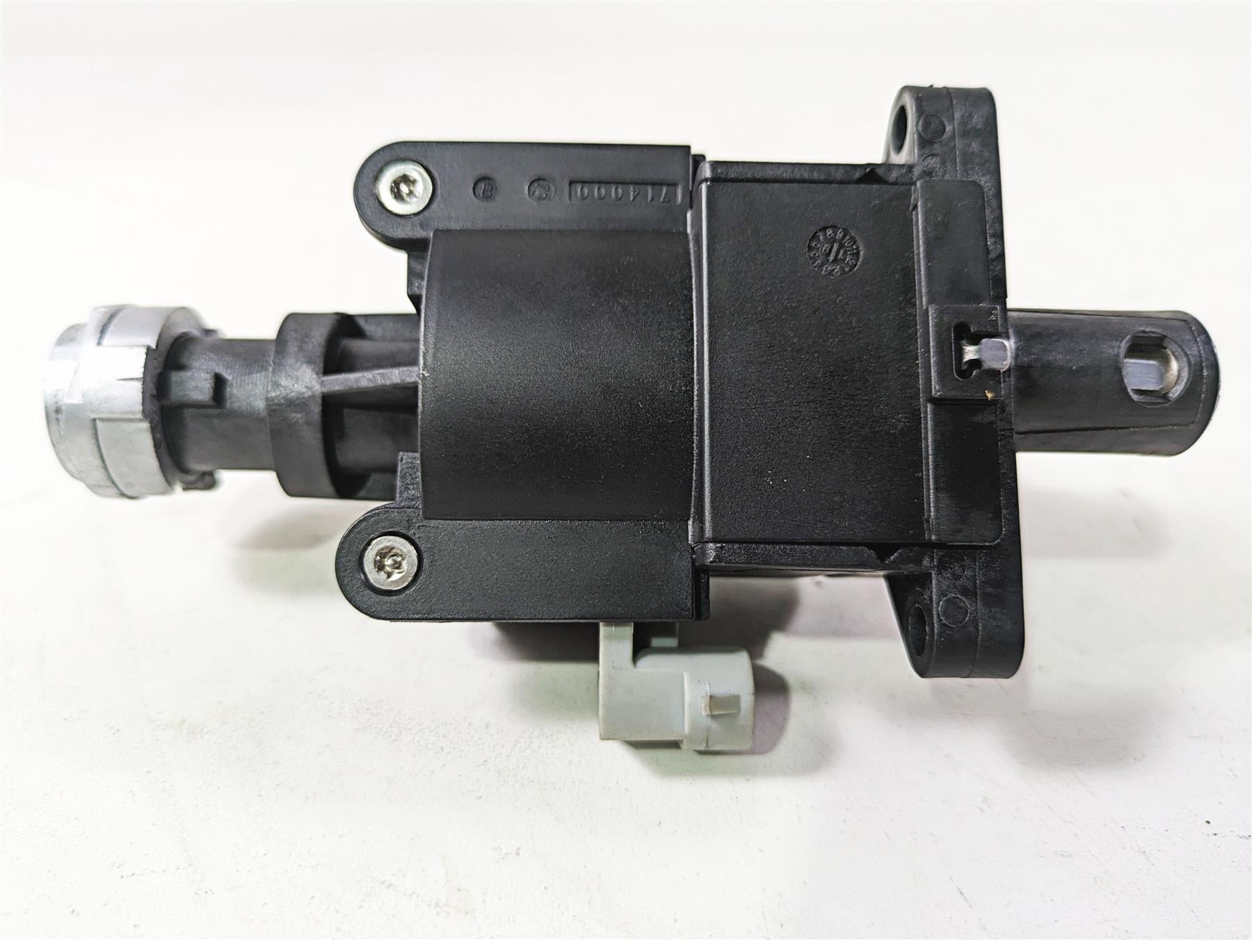 2020 Harley Touring FLHT Electra Glide Ignition Fork Lock Base - Read 71400012B {{ shop.shopifyCountryName }} - Mototech271