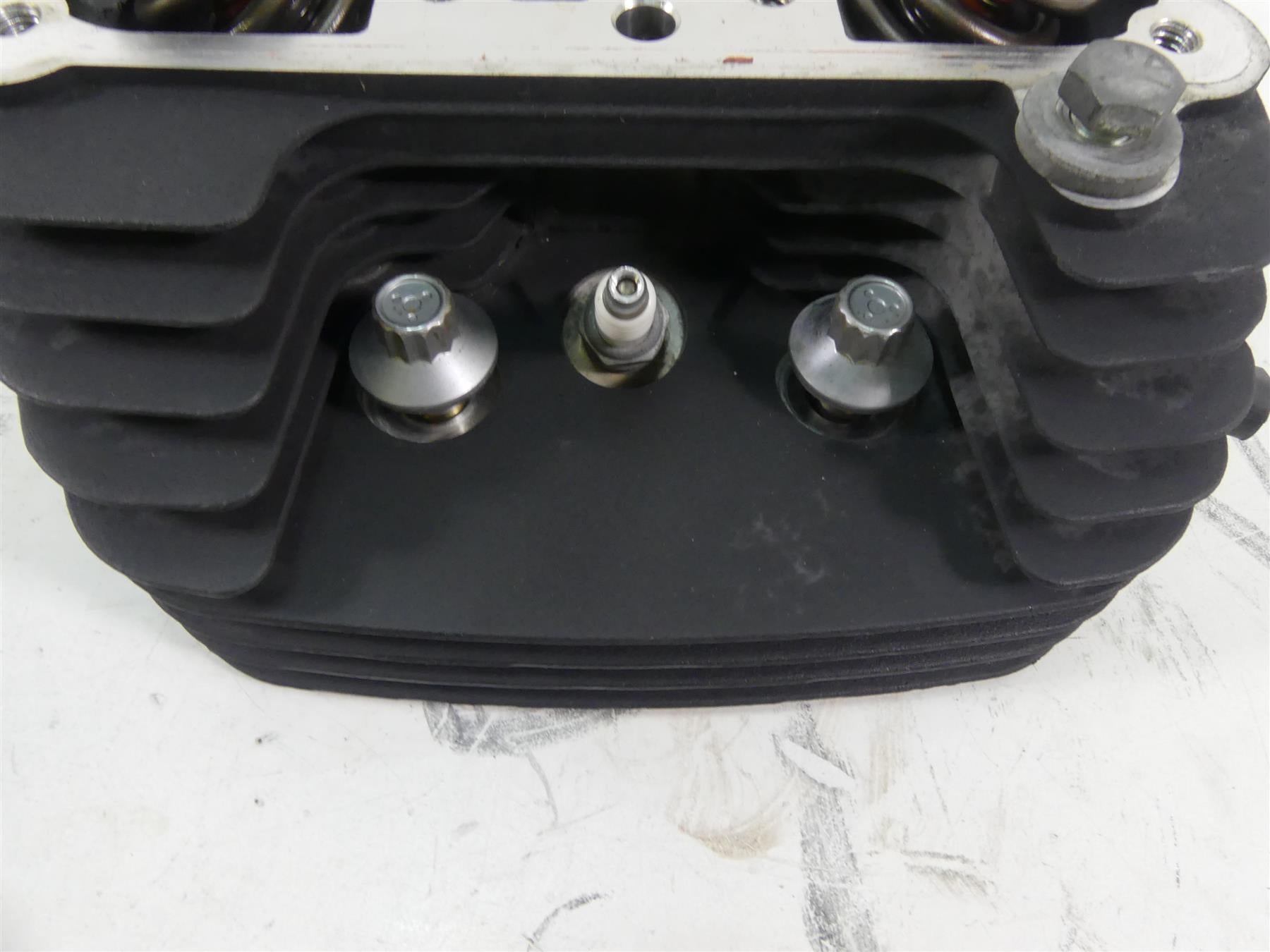 2015 Harley FXDF Dyna Fat Bob Cylinderhead Cylinder Head 103ci Set 17193-06 {{ shop.shopifyCountryName }} - Mototech271