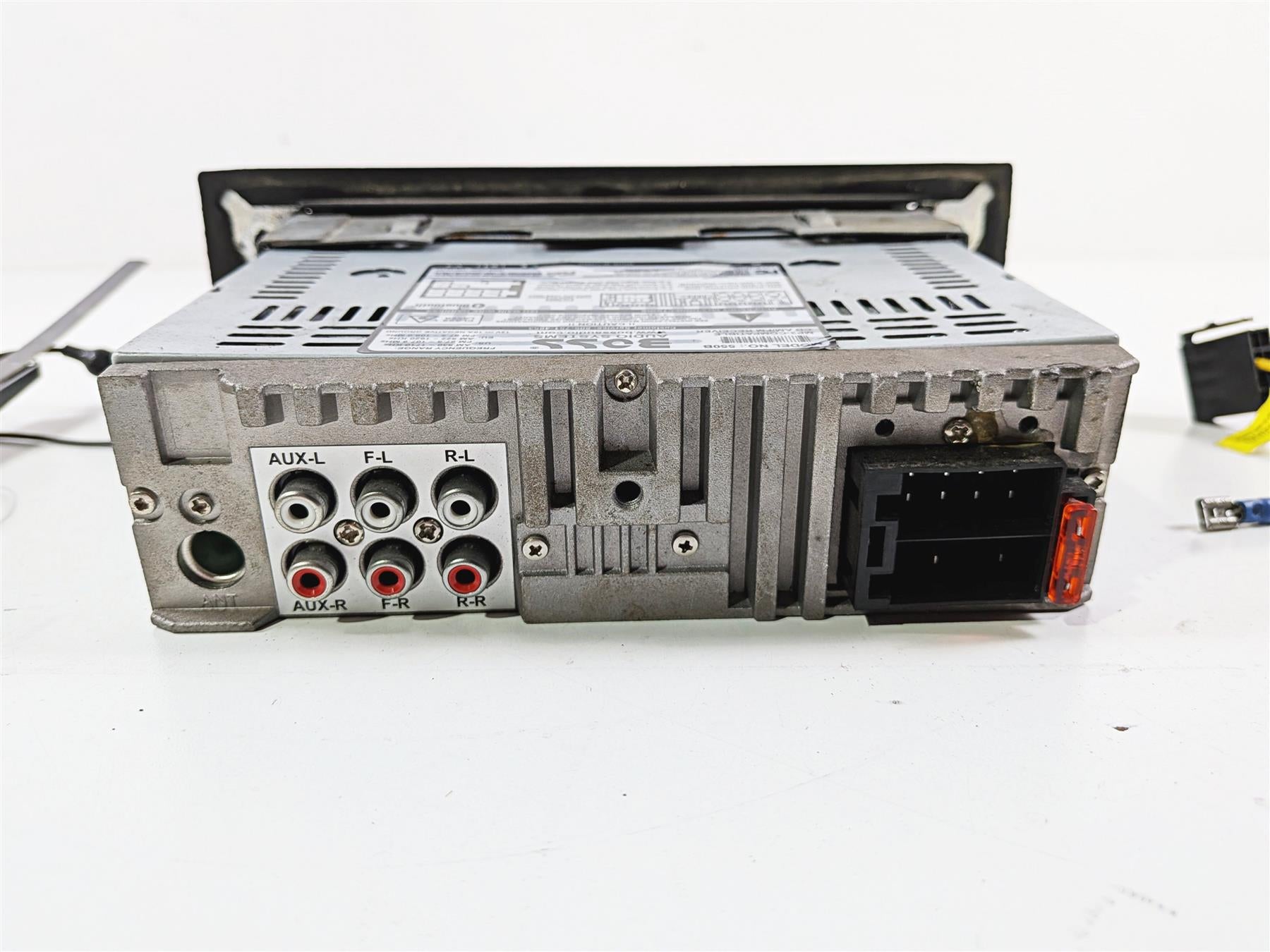 1993 Harley Touring FLHTCU Electra Glide Boss Audio System Radio CD Player 550B {{ shop.shopifyCountryName }} - Mototech271