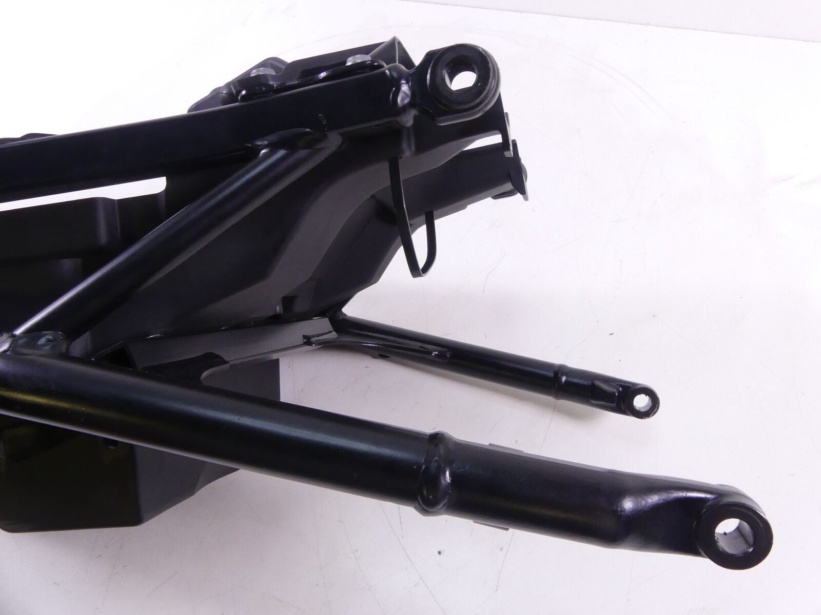 2020 BMW F900 R F900R K83 Straight Subframe Sub Frame 8404202 {{ shop.shopifyCountryName }} - Mototech271