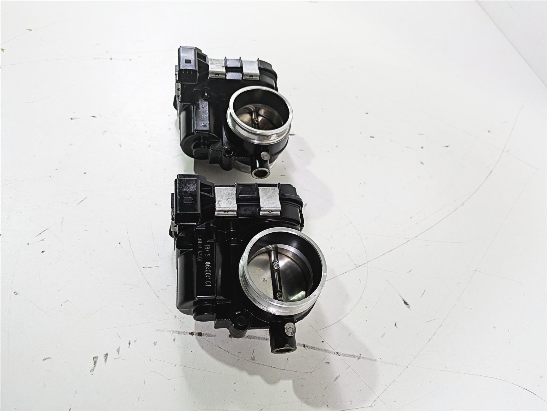 2016 BMW R1200GS GSW K50 Throttle Body Bodies Set 13548564959 {{ shop.shopifyCountryName }} - Mototech271