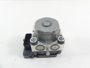 2016 Yamaha YZF-R1 S Abs Brake Pump Module Unit 2CR-85930-09-00 | Mototech271
