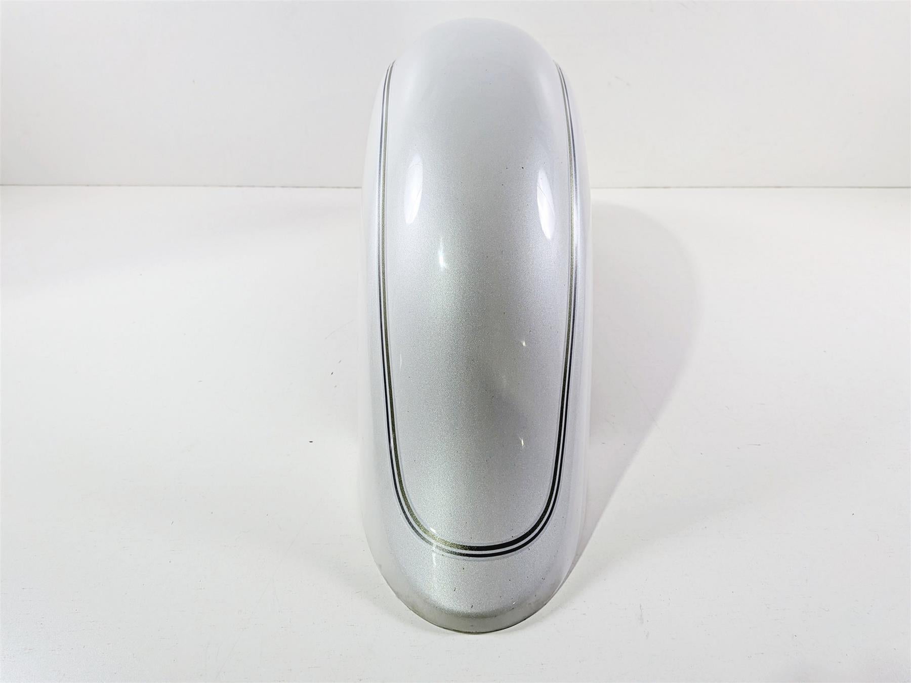 2006 Yamaha XVZ1300 Royal Star Front Fender White 4NK-Y2150-L0-P0 {{ shop.shopifyCountryName }} - Mototech271