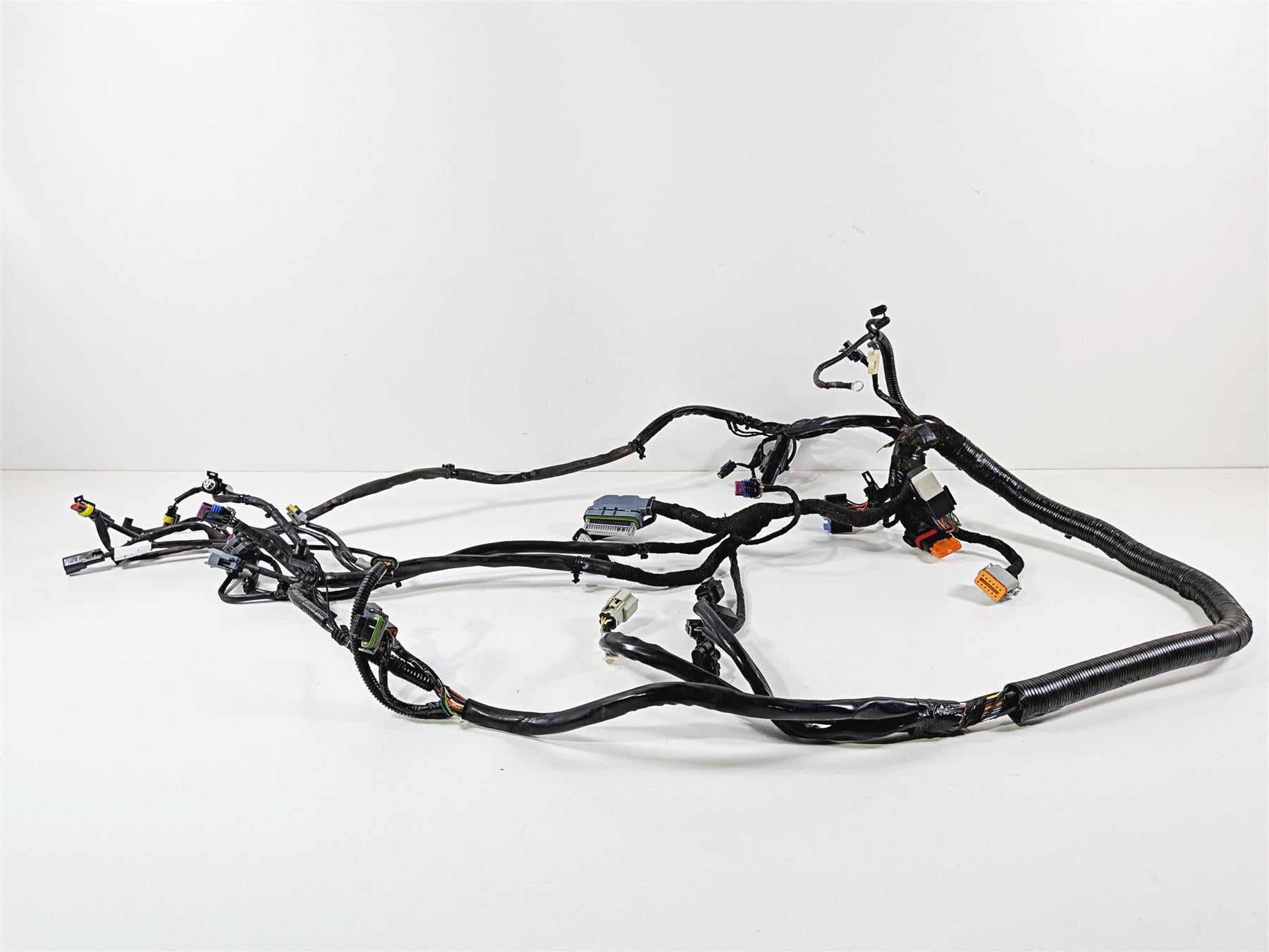 2011 Harley FXDF Dyna Fat Bob Wiring Harness Loom - No Cuts 69603-08A {{ shop.shopifyCountryName }} - Mototech271