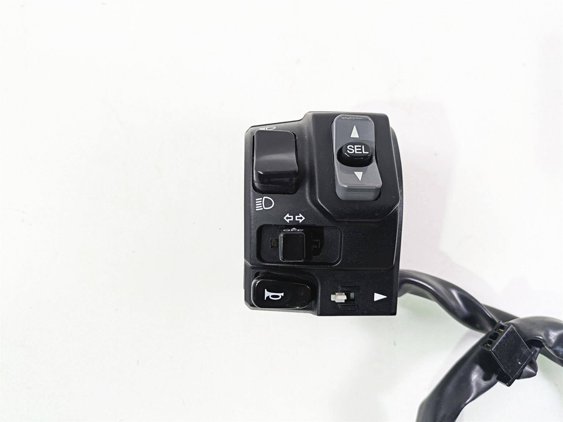 2020 Kawasaki Z900 ZR900 Left Blinker Hand Control Switch - Read 46091-0492 {{ shop.shopifyCountryName }} - Mototech271