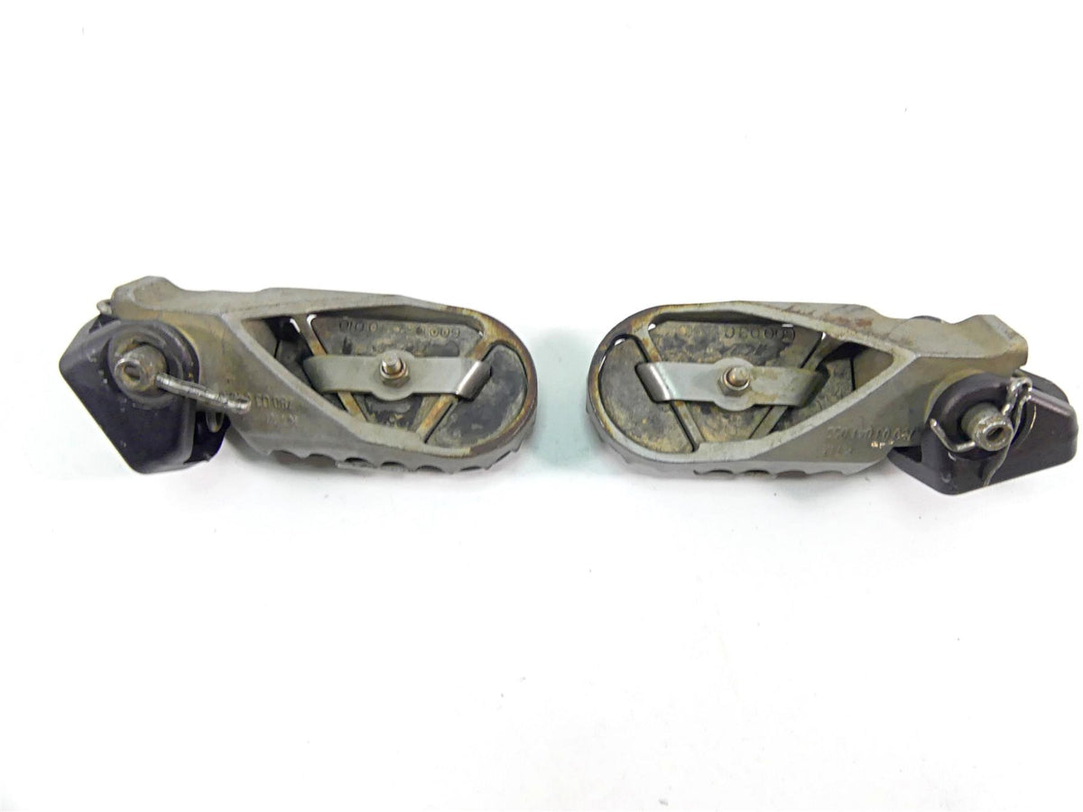 2015 KTM 1190 Adventure Front Rider Driver Foot Peg Set 60003040133 60303101095 {{ shop.shopifyCountryName }} - Mototech271