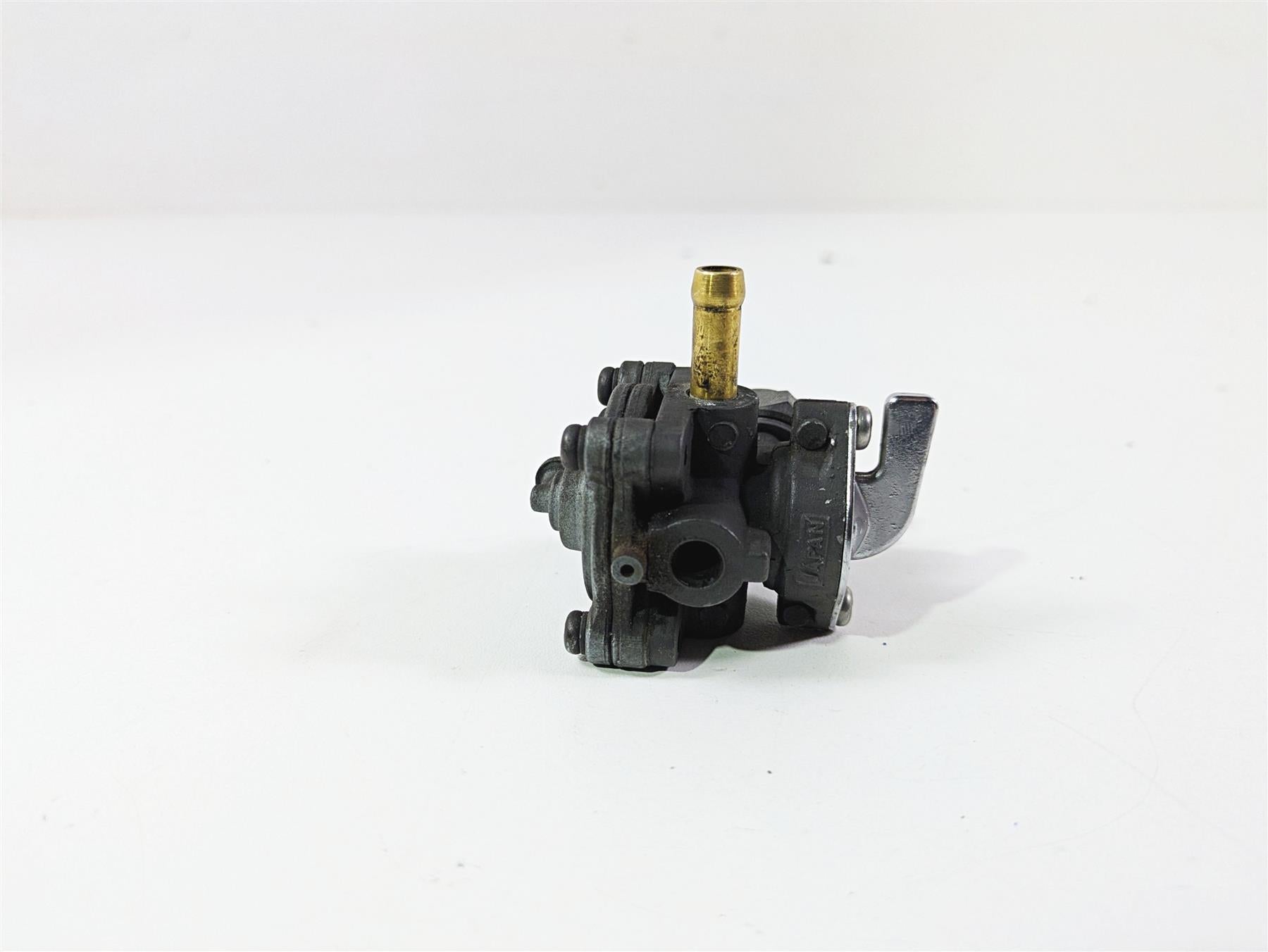 1999 Harley Dyna FXDL Low Rider Fuel Gas Petrol Valve Petcock 61338-94D {{ shop.shopifyCountryName }} - Mototech271