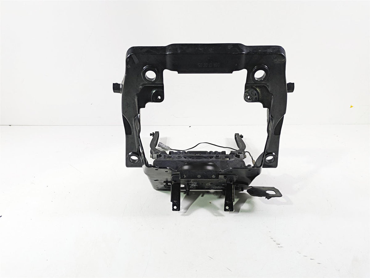 2018 Indian Chieftain Dark Horse Front Fairing Mount Holder Carrier 1020734 {{ shop.shopifyCountryName }} - Mototech271