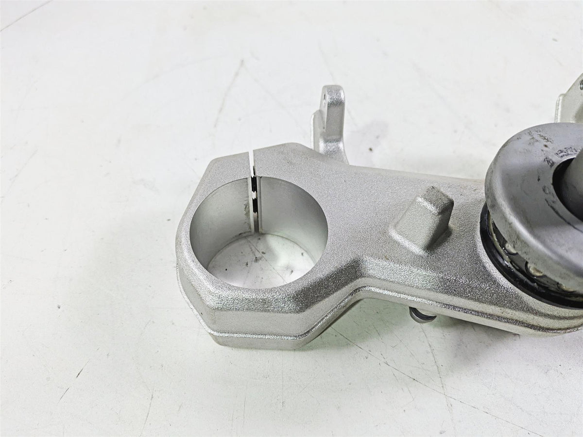 2023 BMW G310R K03 Lower Triple Tree Steering Clamp 31428557754 {{ shop.shopifyCountryName }} - Mototech271