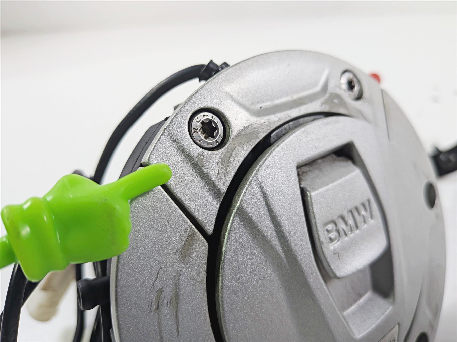 2016 BMW R1200RT RT RTW K52 Keyless Ride Fuel Gas Cap Lid 16118552106 {{ shop.shopifyCountryName }} - Mototech271
