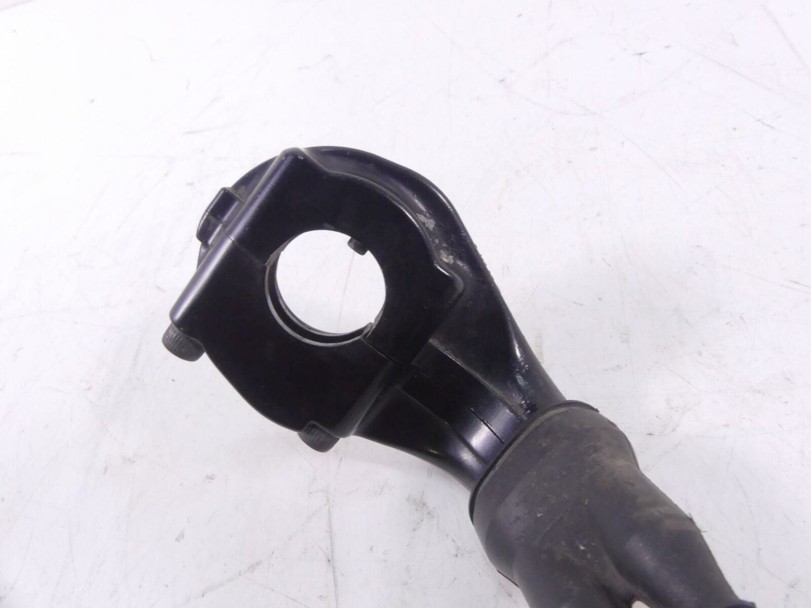 2012 Yamaha XT1200 Super Tenere Throttle Cables & Grip Holder 23P-26240-00-00 {{ shop.shopifyCountryName }} - Mototech271
