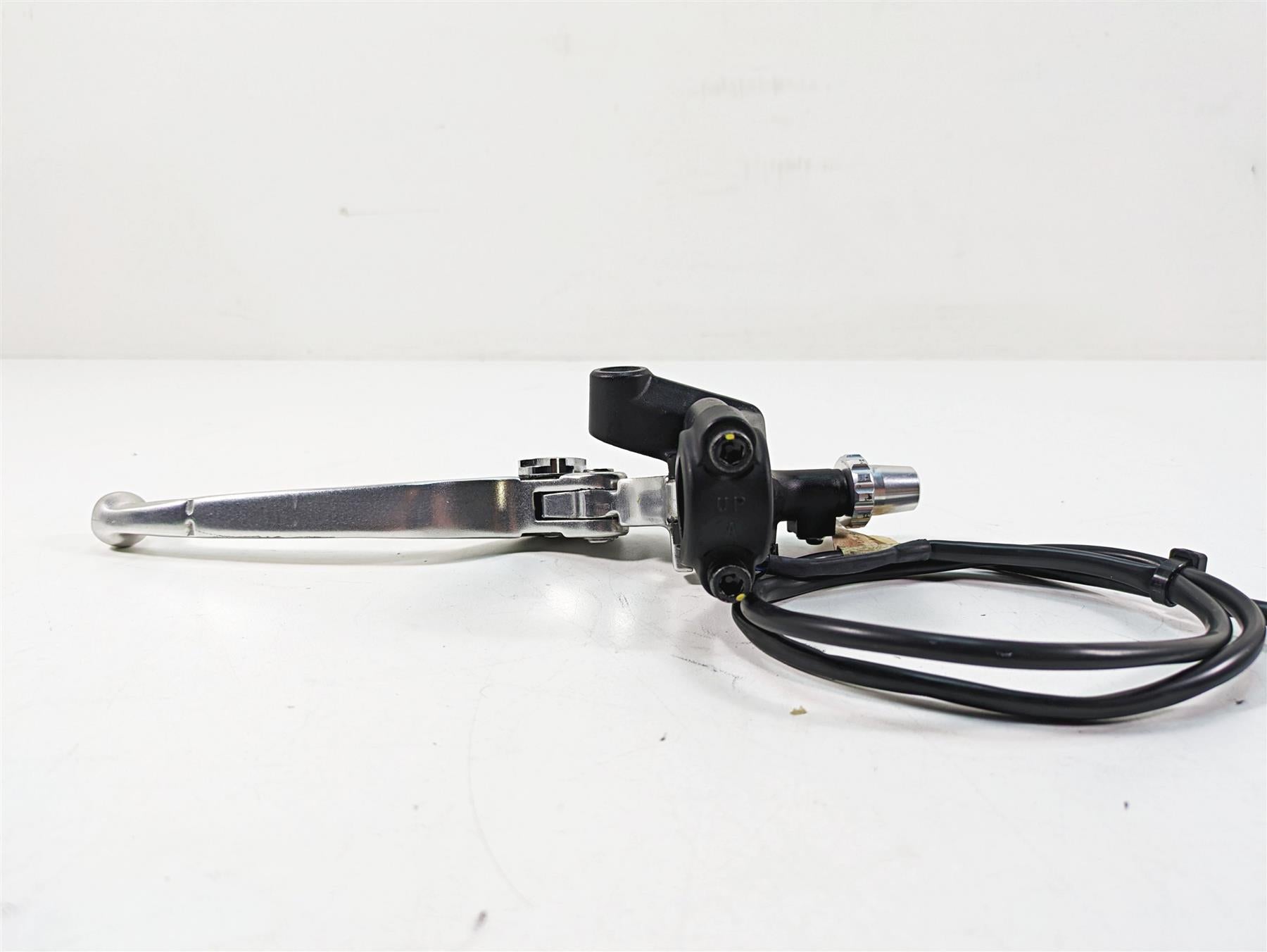 2020 Moto Guzzi V85 TT Adventure Clutch Perch Lever Handle Set 2B004720 {{ shop.shopifyCountryName }} - Mototech271