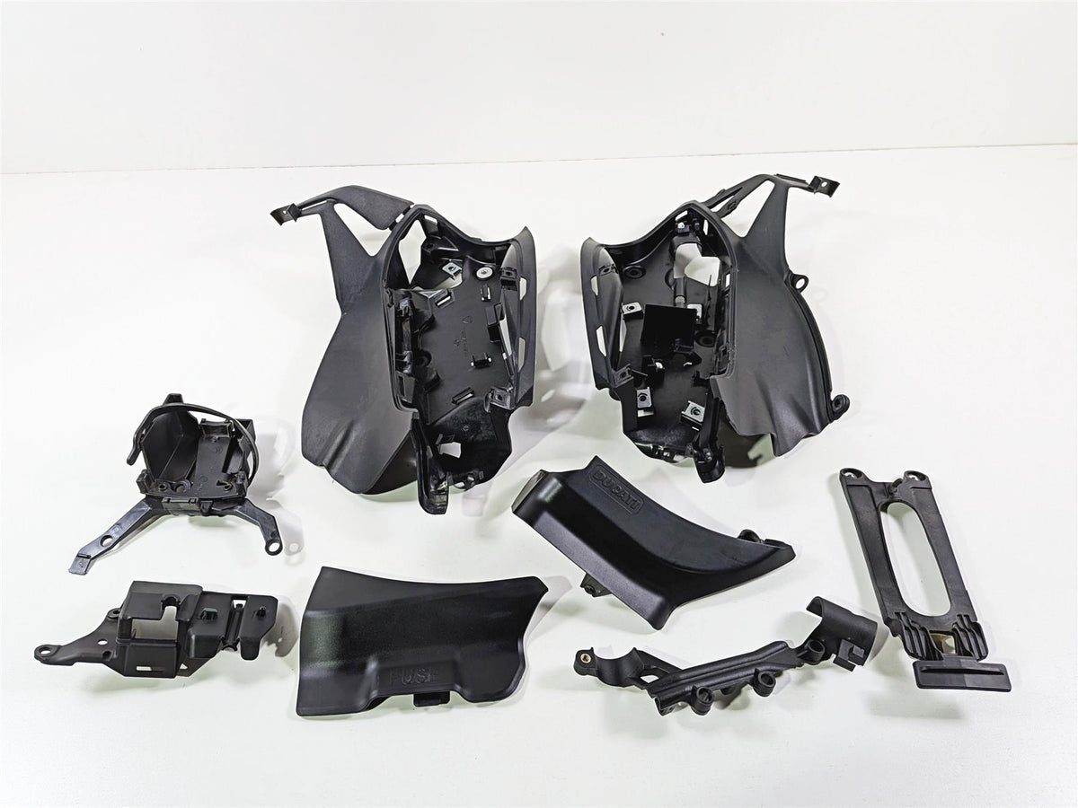 2019 Ducati 959 Panigale Rectifier Battery Carrier Cover Cowl Set 8291A371A {{ shop.shopifyCountryName }} - Mototech271