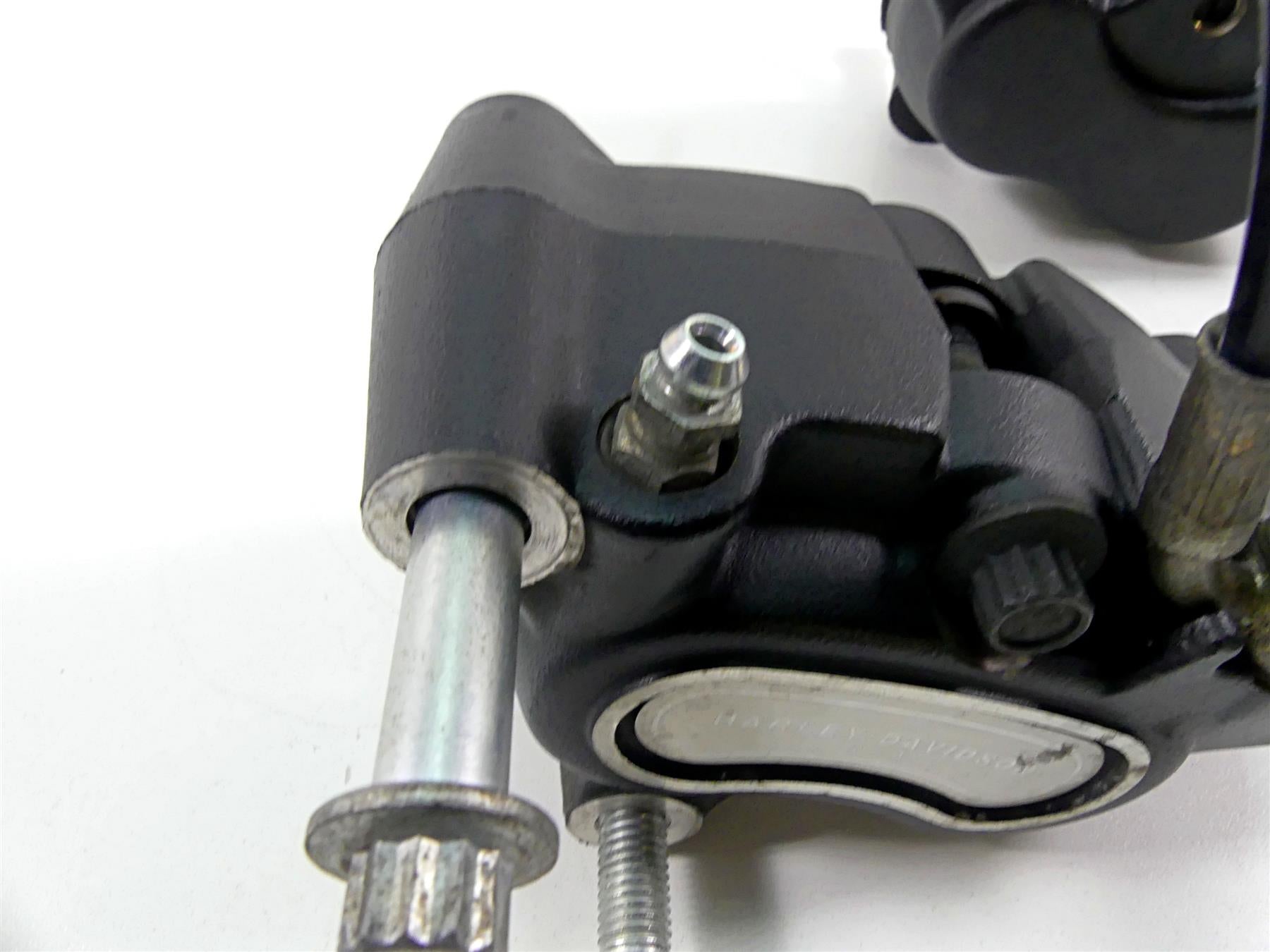 2014 Harley FXDL Dyna Low Rider Front Brake Caliper & Line Set 41300001 41300002 {{ shop.shopifyCountryName }} - Mototech271