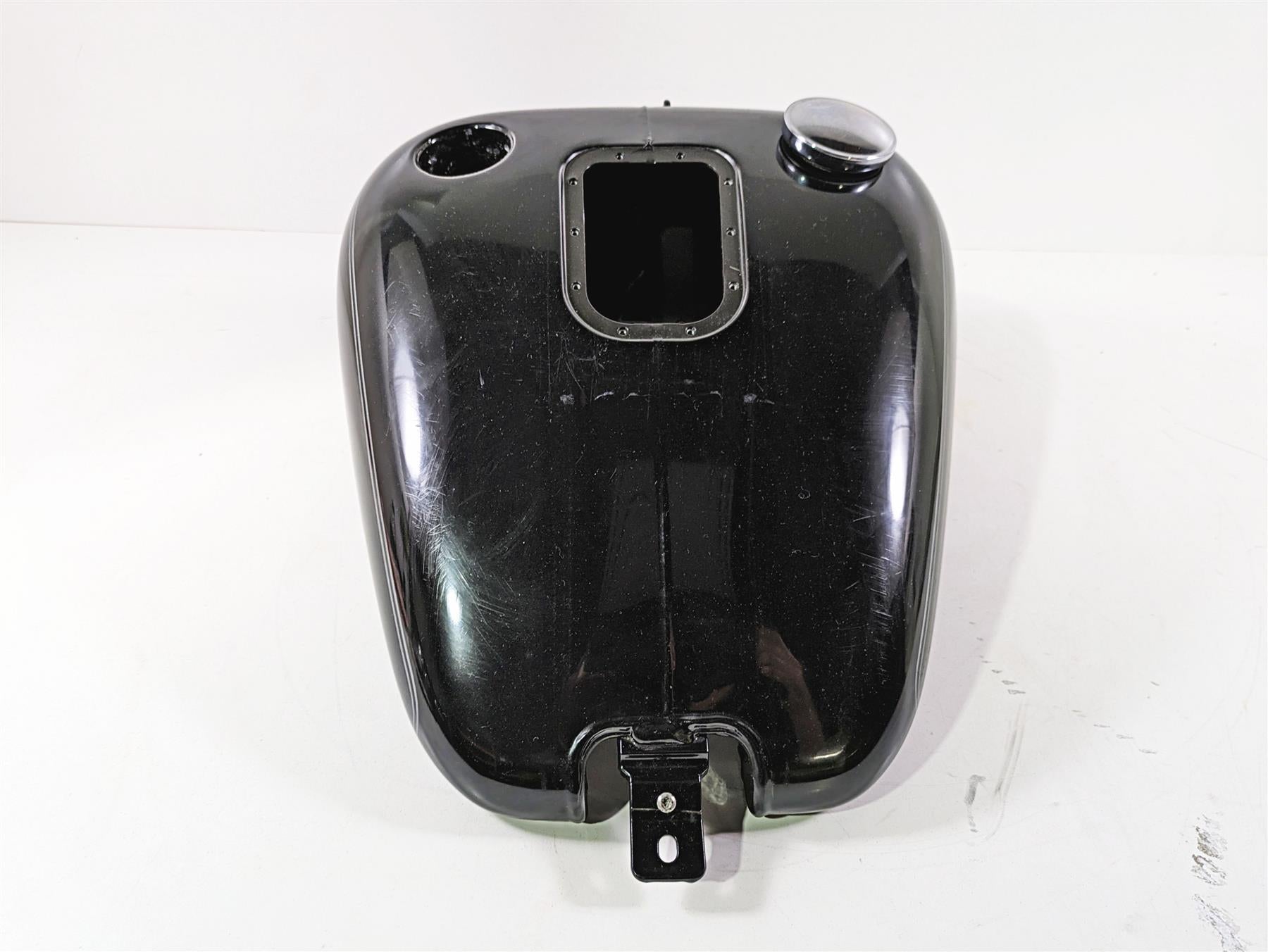 2008 Harley FLSTC Softail Heritage Fuel Gas Petrol Tank 5 Gallon - Read 61000800 {{ shop.shopifyCountryName }} - Mototech271