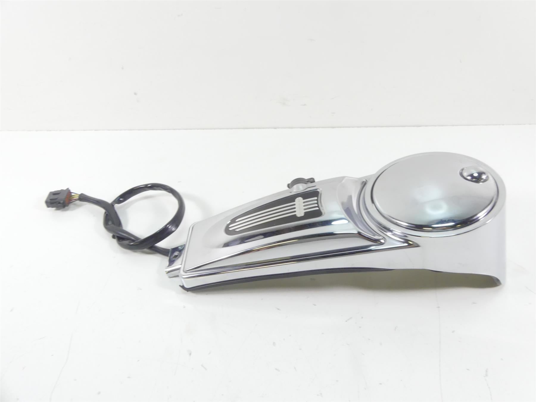 2007 Harley Touring FLHTCU SE CVO Electra Glide Fuel Tank Dash Cover 61270-98A {{ shop.shopifyCountryName }} - Mototech271