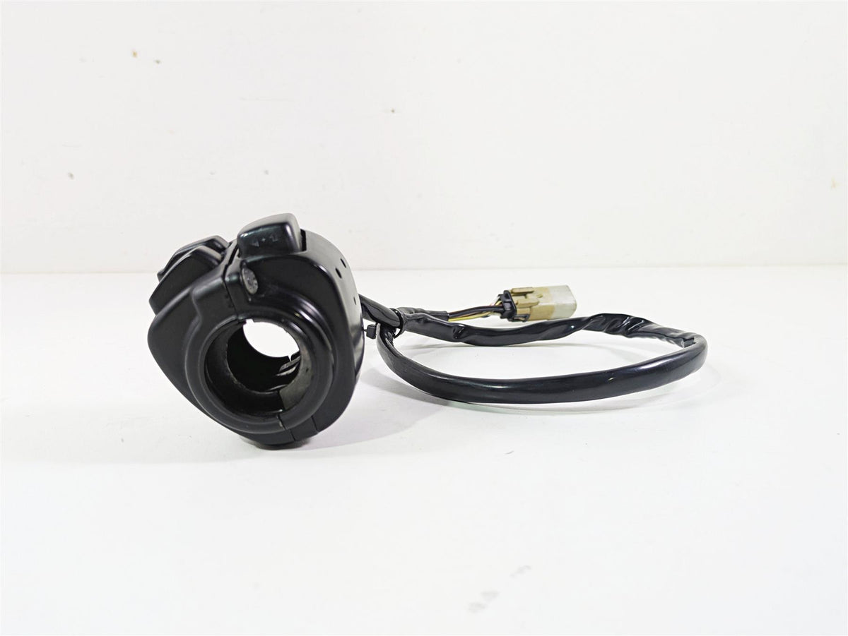 2007 Harley Sportster XL1200 C Left Hand Blinker Light Control Switch 71682-06A {{ shop.shopifyCountryName }} - Mototech271