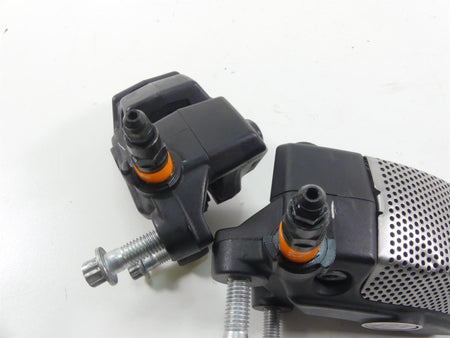 2016 Harley Touring FLHR Road King Front Brembo Brake Caliper Set 43027-08 {{ shop.shopifyCountryName }} - Mototech271