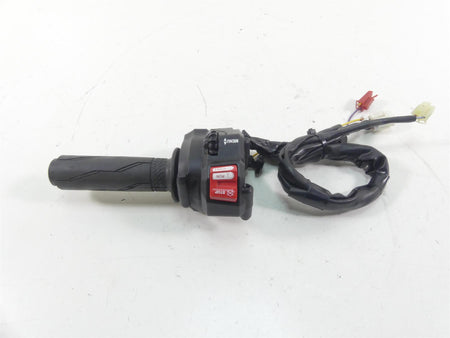 2022 Yamaha MT09 FZ09 Right Control Switch & Throttle Set - Read B7N-26240-00-00 {{ shop.shopifyCountryName }} - Mototech271