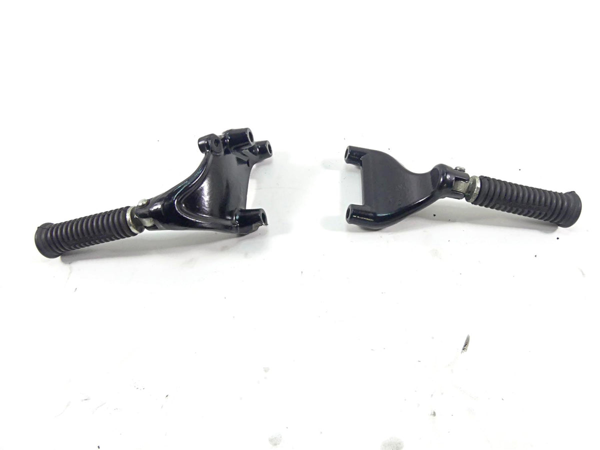 2017 Harley XL1200 CX Sportster Roadster Rear Passenger Foot Peg Set 49315-04 {{ shop.shopifyCountryName }} - Mototech271