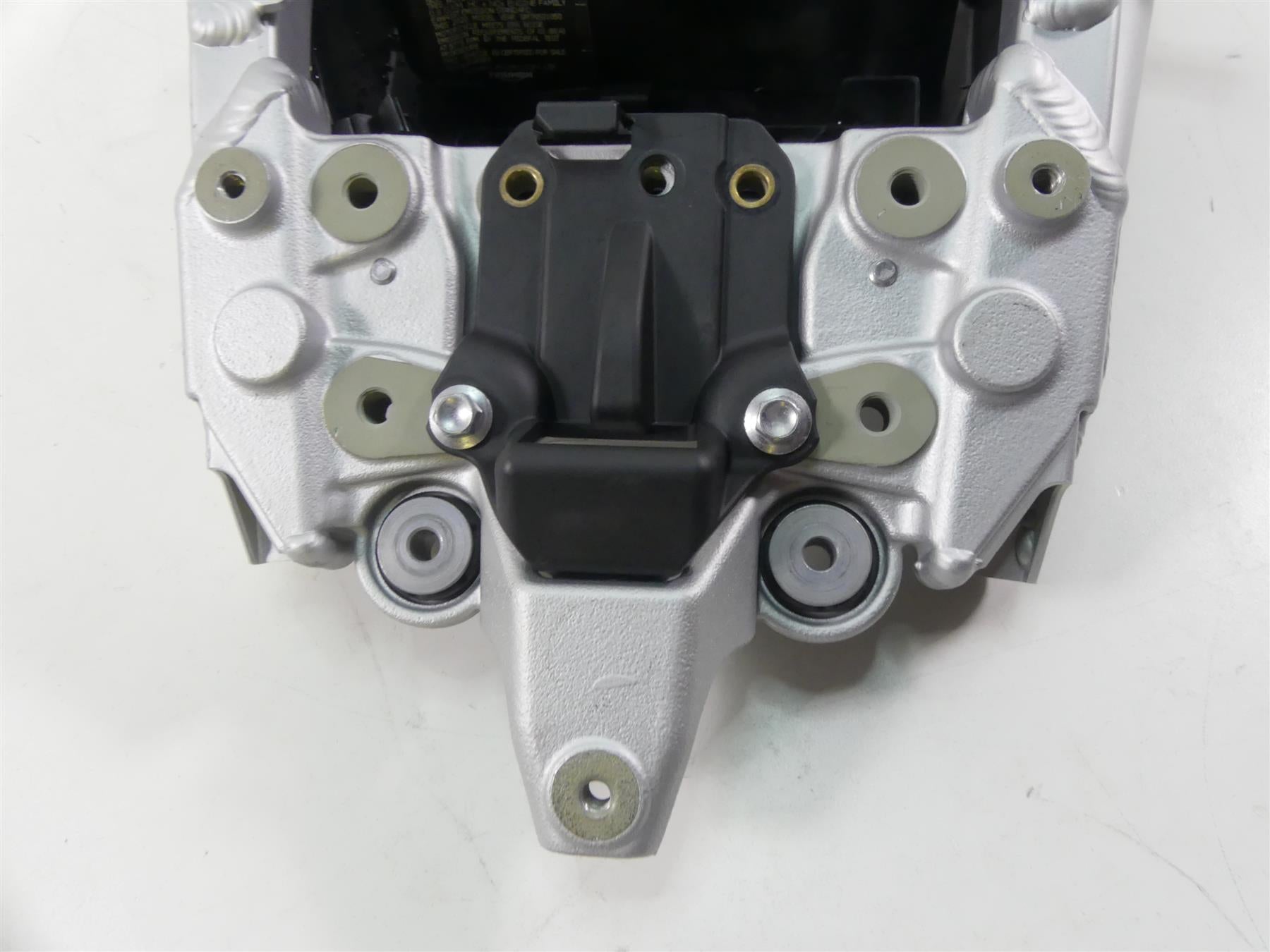 2020 Triumph Speed Triple RS 1050 Subframe Sub Frame & Inner Fender T2079742 {{ shop.shopifyCountryName }} - Mototech271