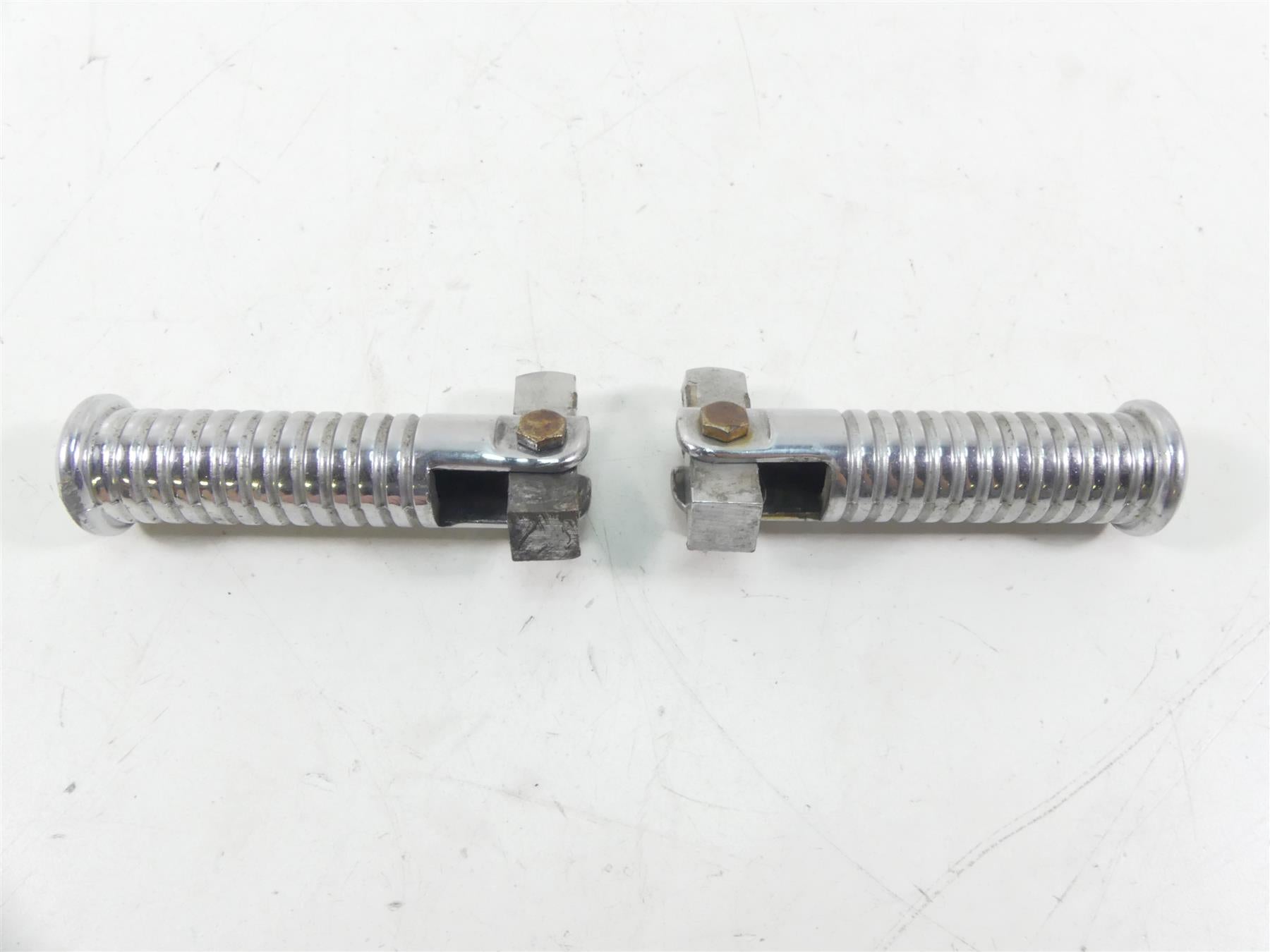 1978 Harley XLH1000 Sportster Ironhead Rear Passenger Footpeg Set 50907-69 | Mototech271