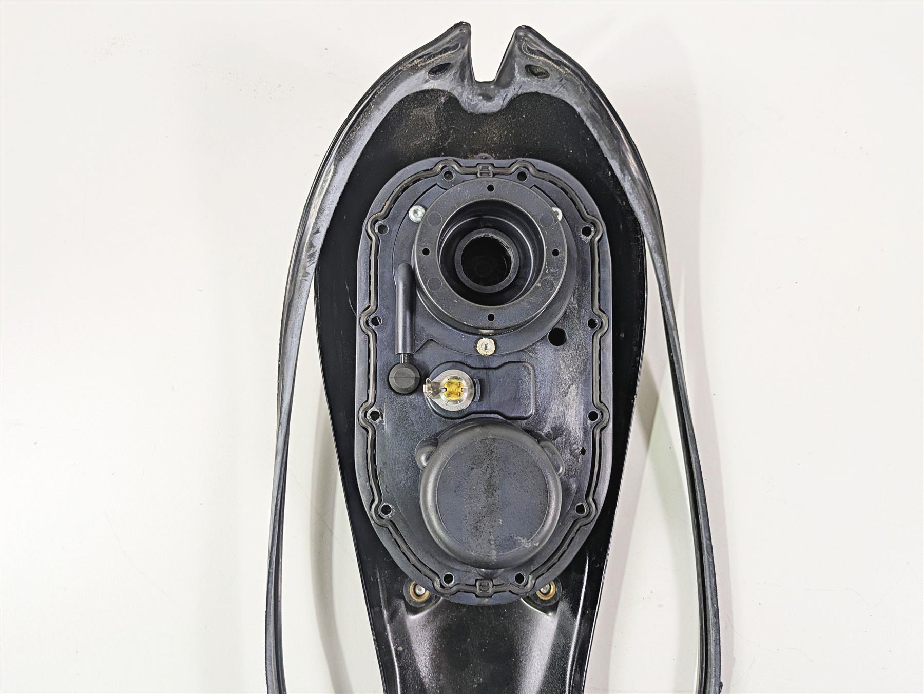 2009 Harley FXDC Dyna Super Glide Tank Dash Console Cover + Top Plate 61693-05DH {{ shop.shopifyCountryName }} - Mototech271