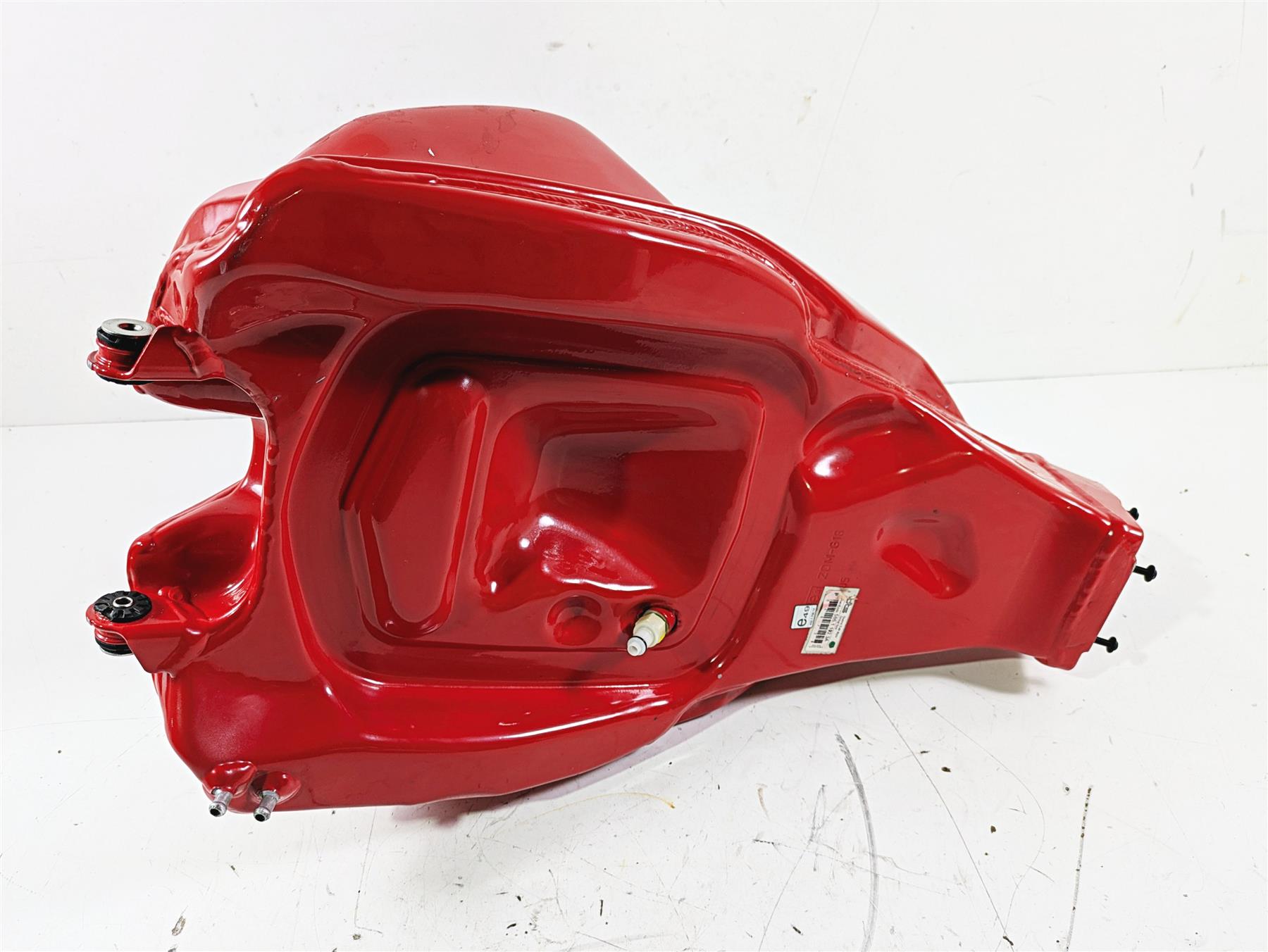 2015 Ducati Panigale 1299 S Red Fuel Gas Petrol Tank READ 58611923AA {{ shop.shopifyCountryName }} - Mototech271