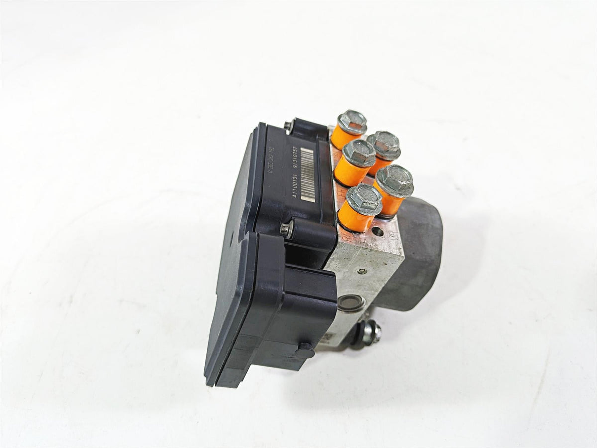 2020 Harley Touring FLHT Electra Glide Abs Brake Pump Module 41100104C {{ shop.shopifyCountryName }} - Mototech271