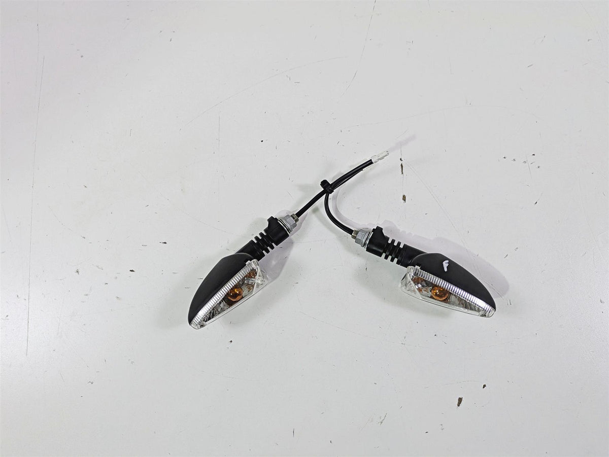 2018 KTM 1290 Super Adv S Front Blinker Turn Signal Set 60314025000 60314026000 {{ shop.shopifyCountryName }} - Mototech271