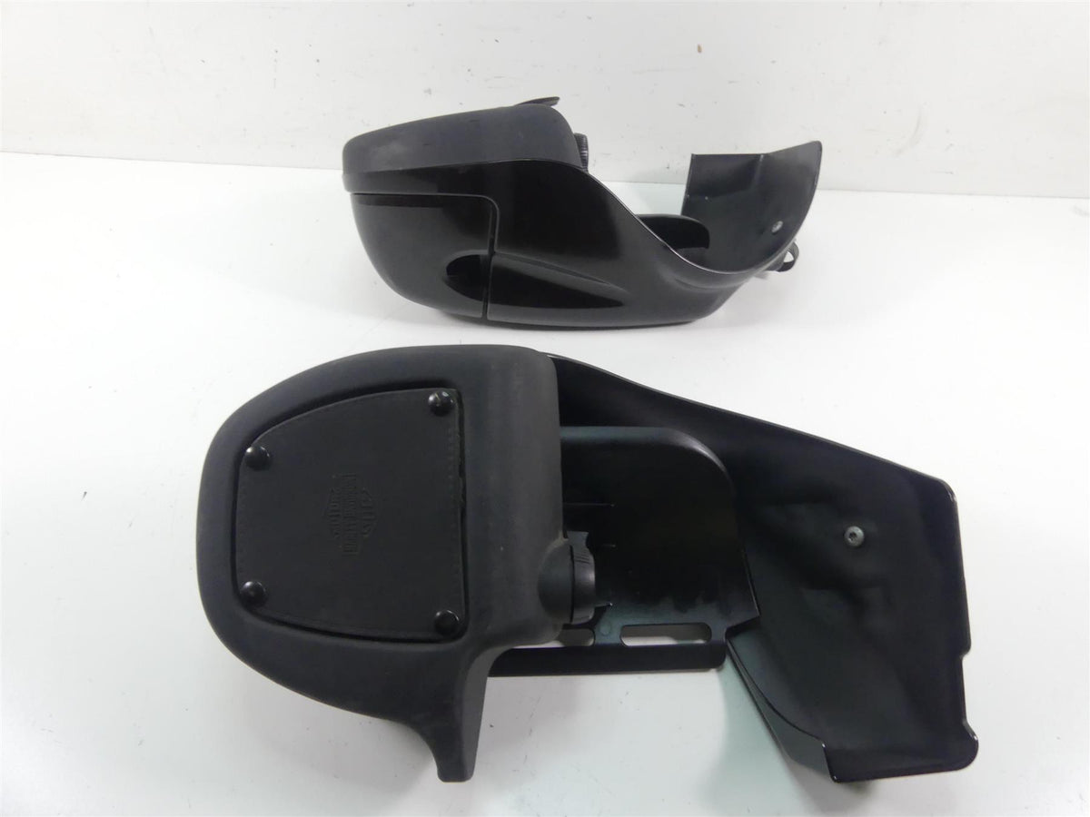 2013 Harley Touring FLHTK Electra Glide Lower Leg Fairing Set 58816-05 58817-05 {{ shop.shopifyCountryName }} - Mototech271