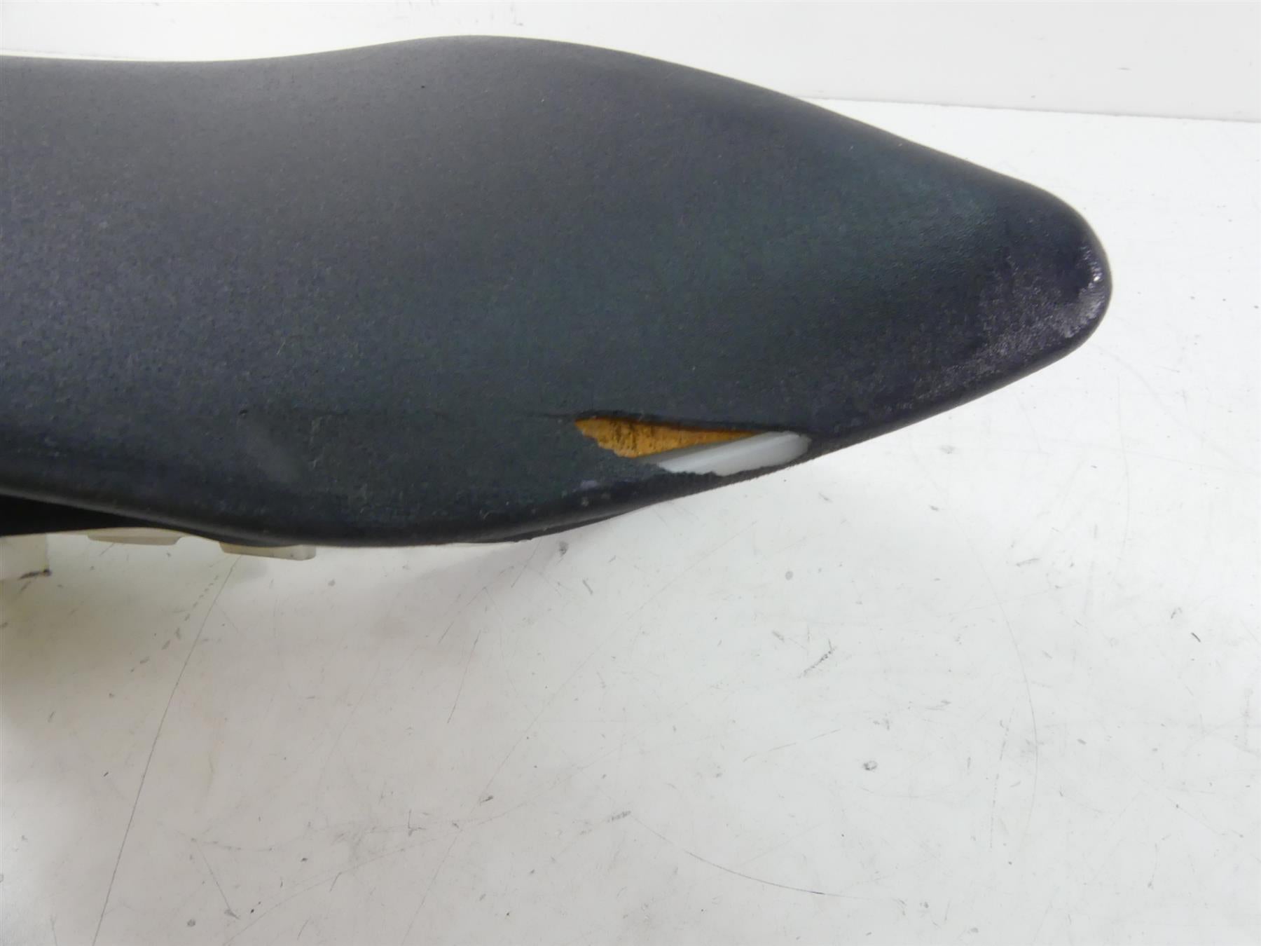 2001 Kawasaki ZX600J2 ZX6R Ninja Front Rider Driver Saddle Seat 53001-1871 {{ shop.shopifyCountryName }} - Mototech271