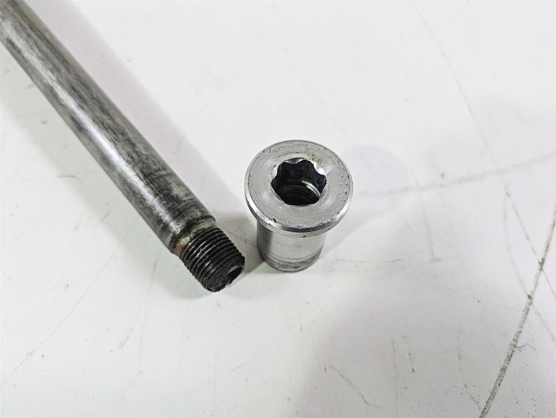 2005 Kawasaki ZX1000 ZX10R Ninja Front Axle Wheel Spindle 41068-0011 {{ shop.shopifyCountryName }} - Mototech271
